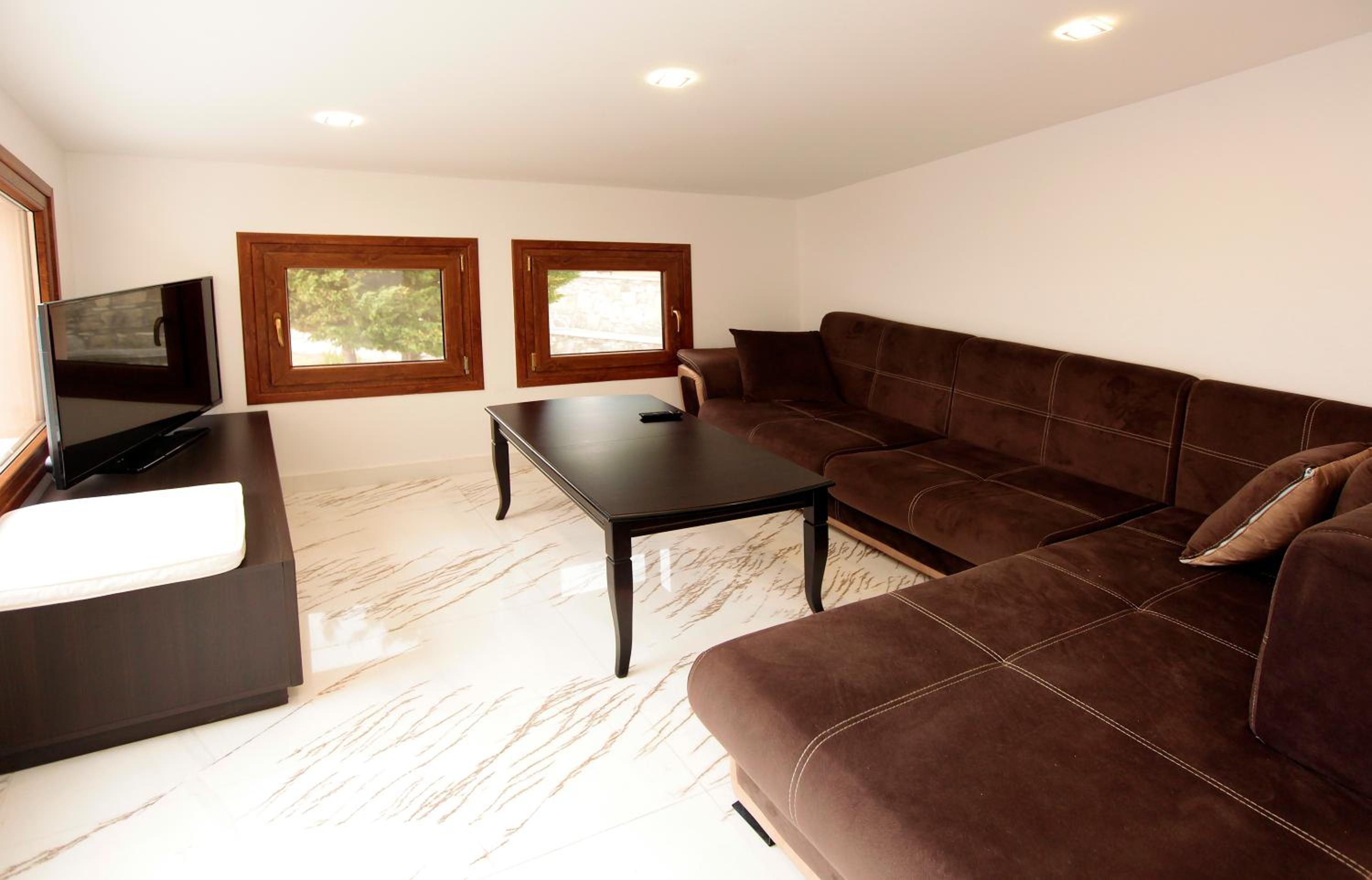 Superior Quadruple Room photo 2