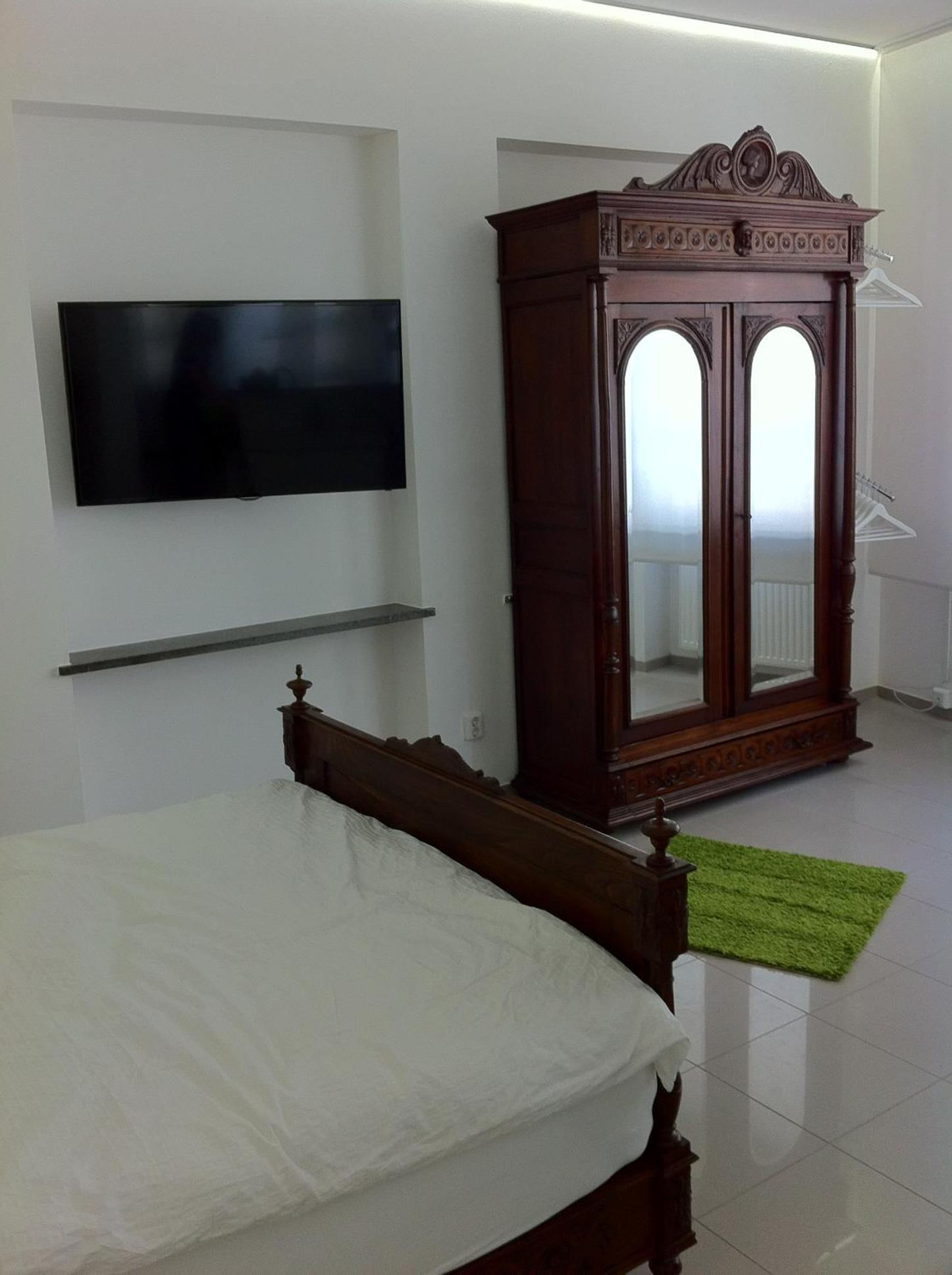 Standard Apartment - Photo 8