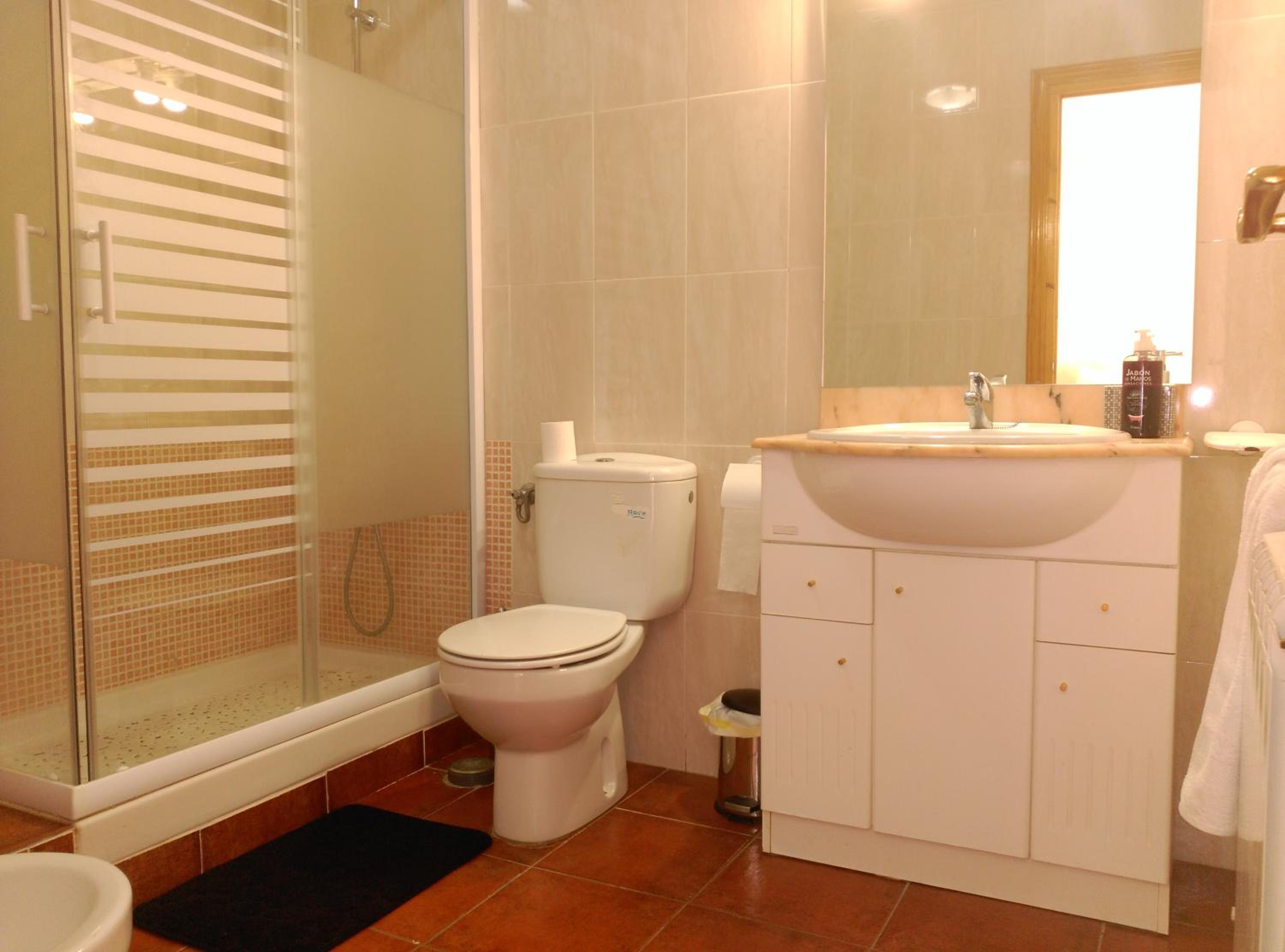 Double Room with Extra Bed photo 2