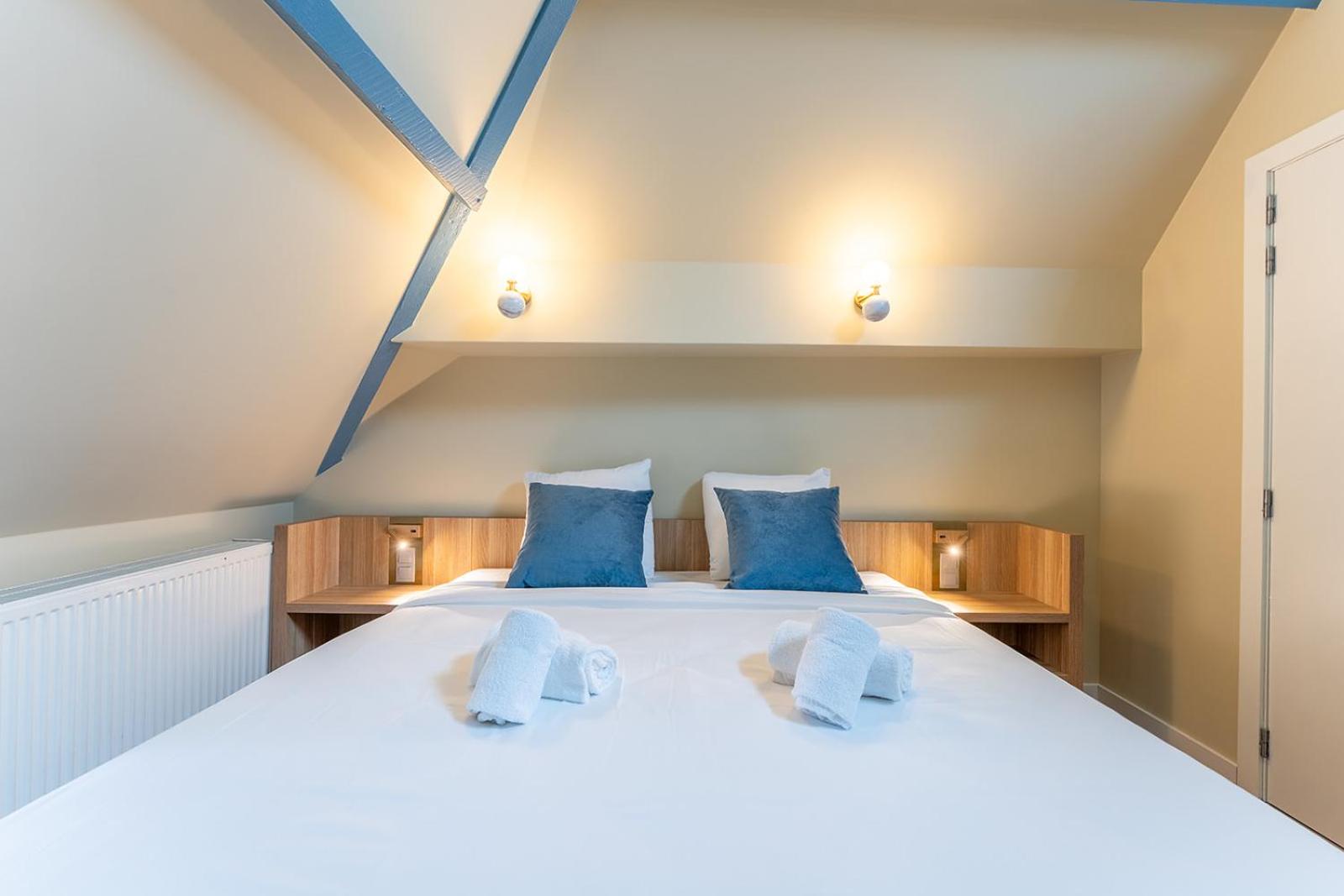 Deluxe King Room photo 1