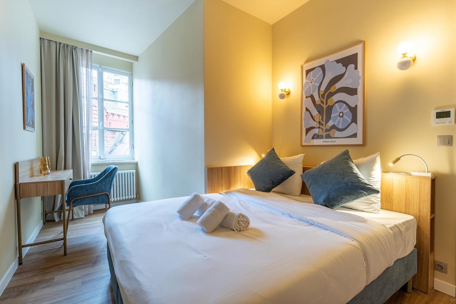 Standard King Room photo 3