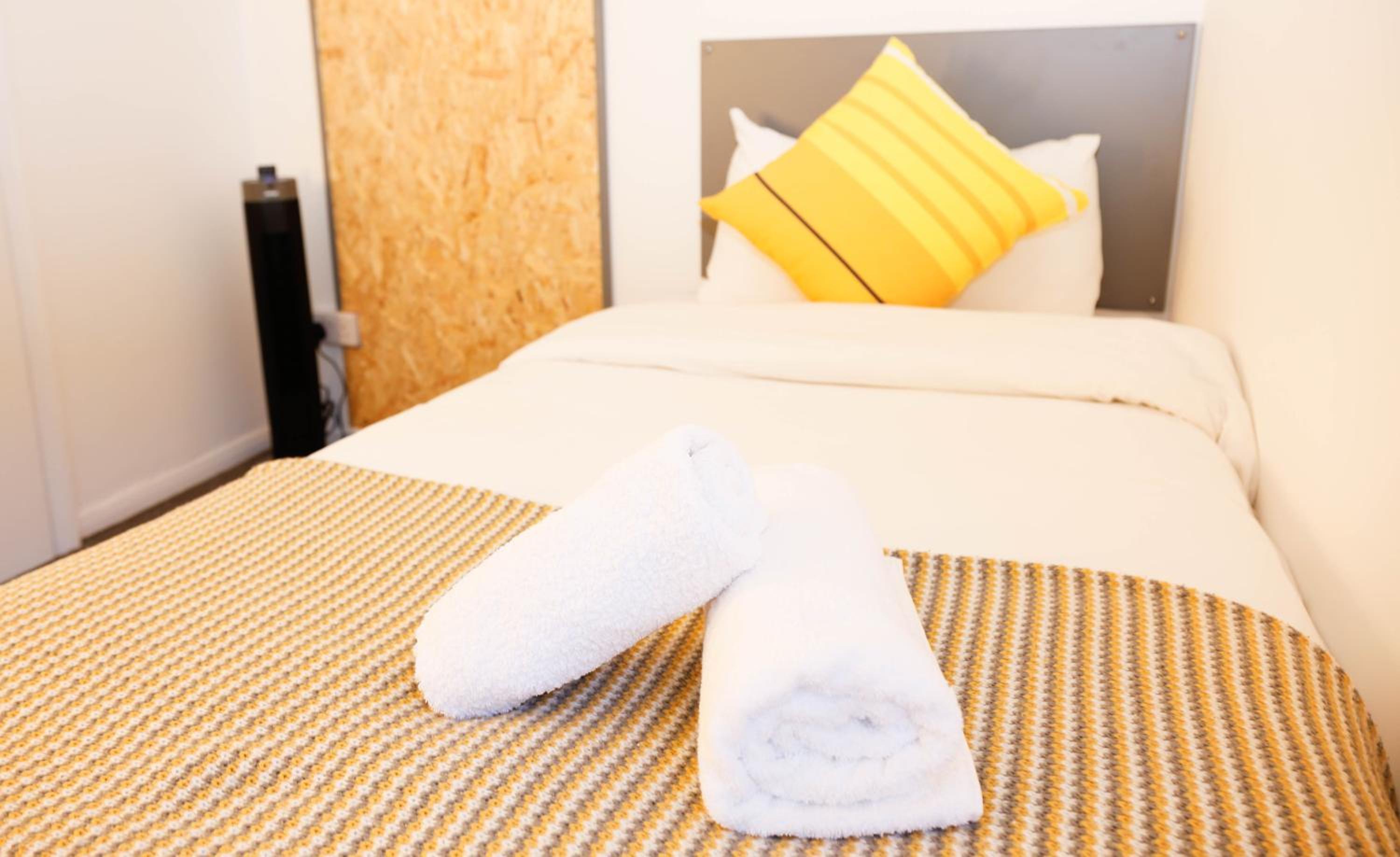 Economy Triple Room with Shared Bathroom photo 3