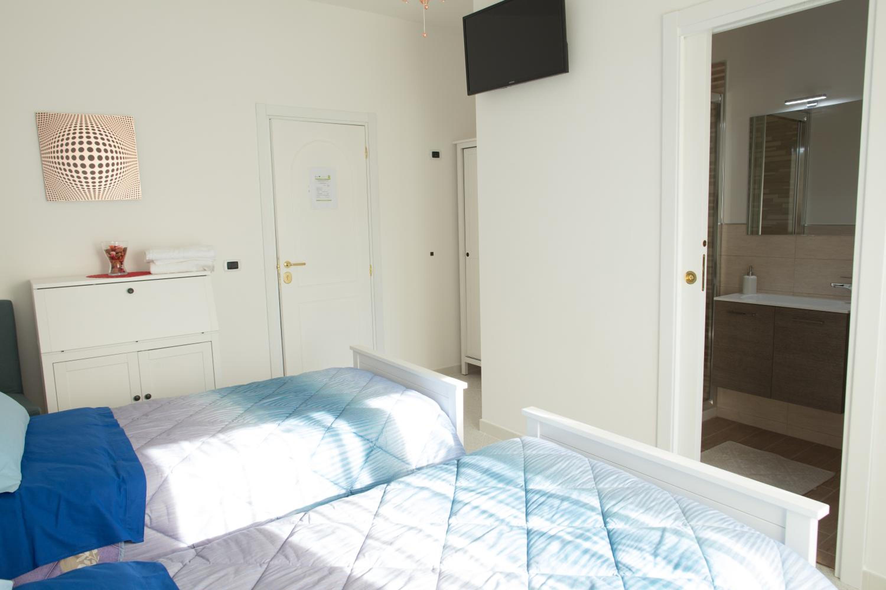 Twin Room with Garden View photo 3