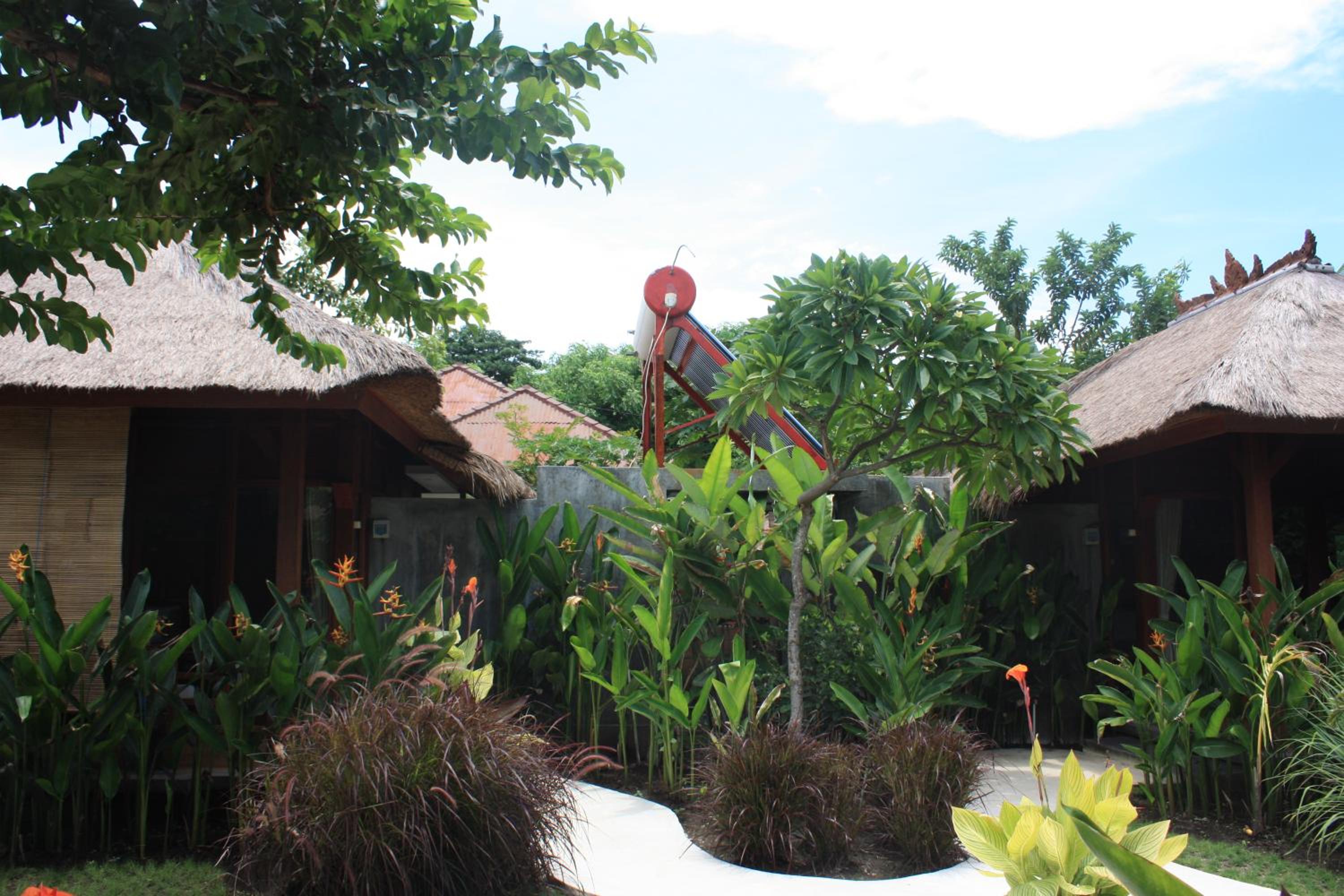 Standard Twin Room with Garden View photo 2