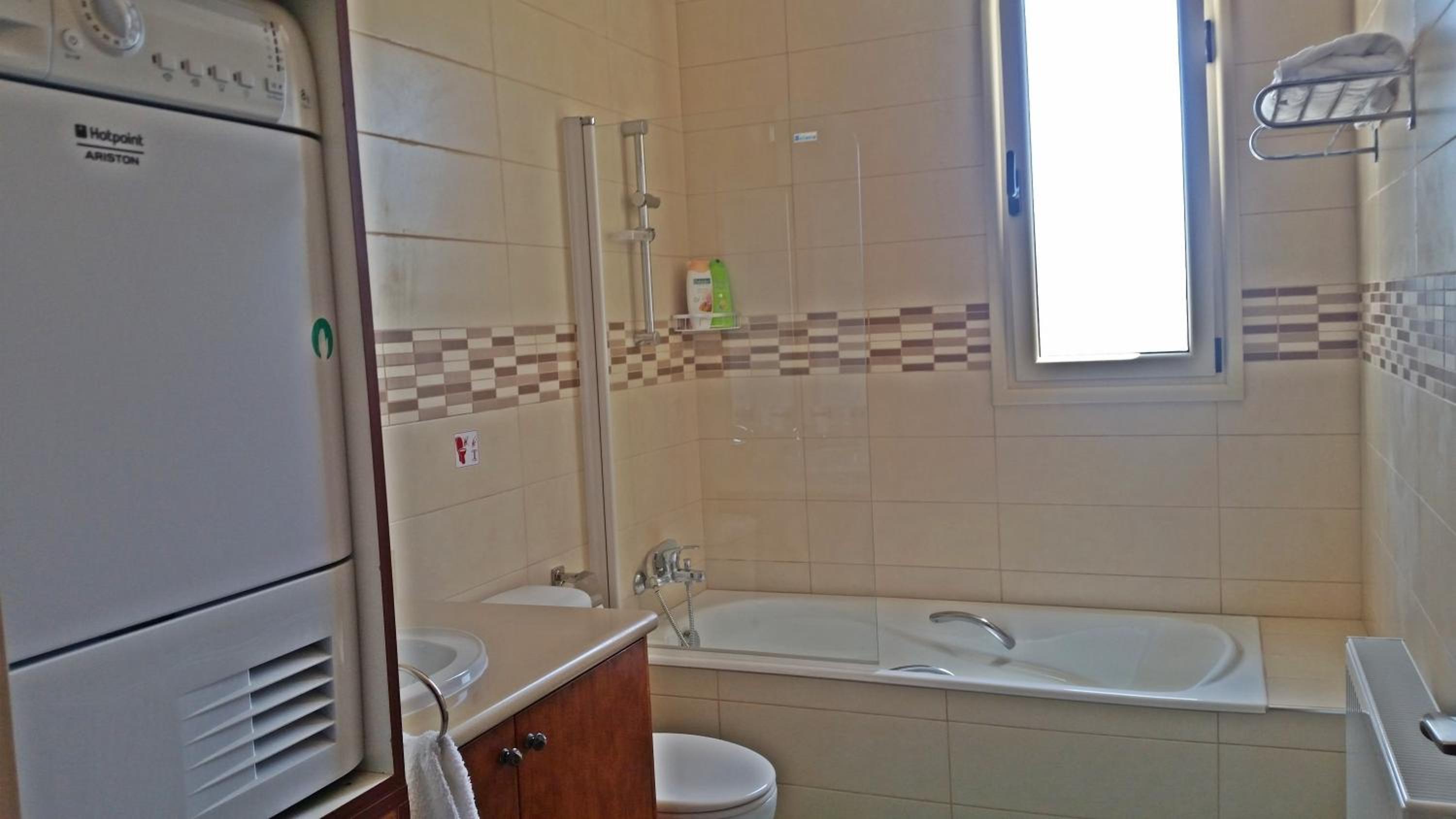 Villa with Sea View - Photo 4