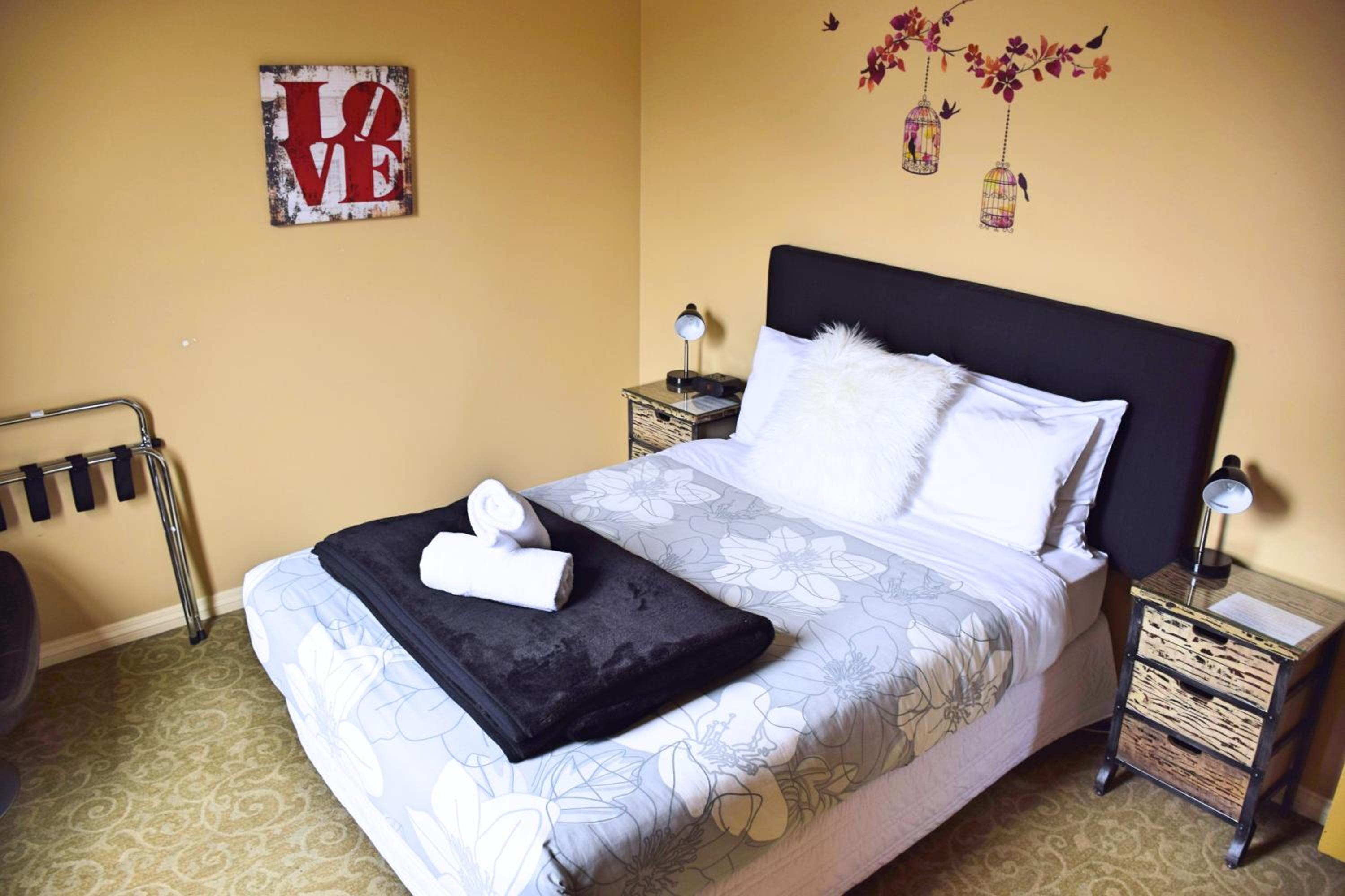 Double Room with Private Bathroom photo 1