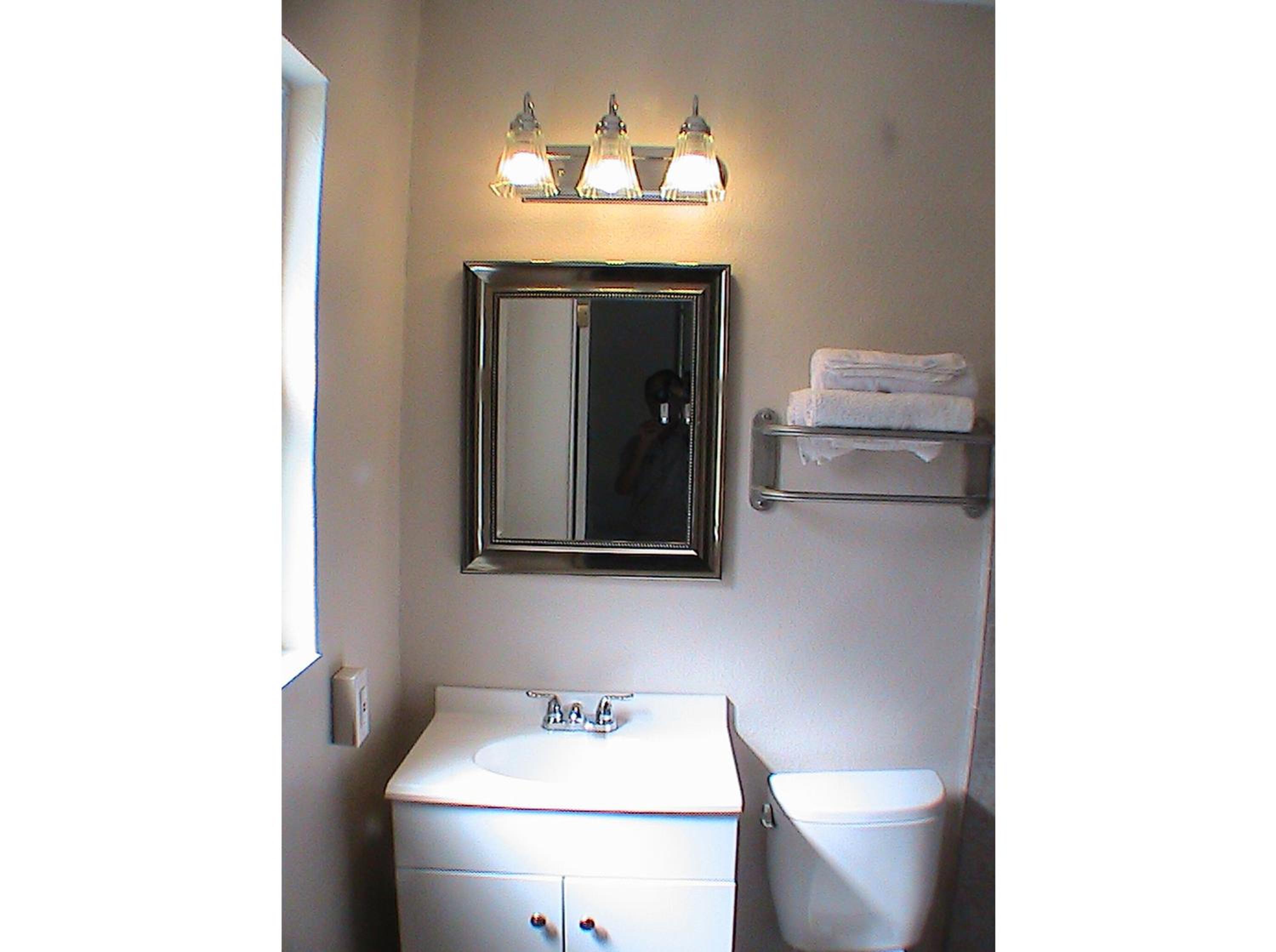 Signature Triple Room photo 2
