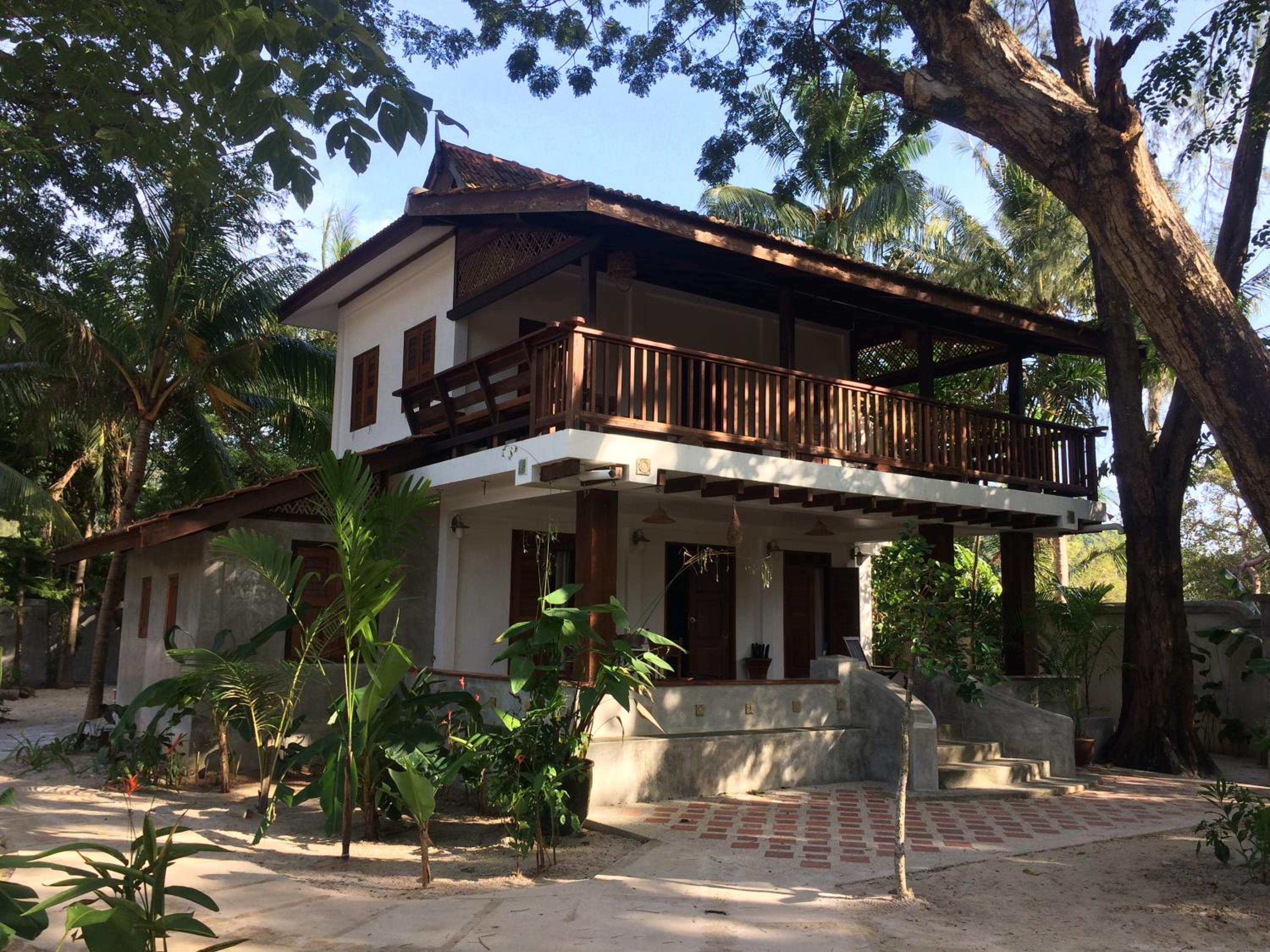 Three-Bedroom Villa photo 2