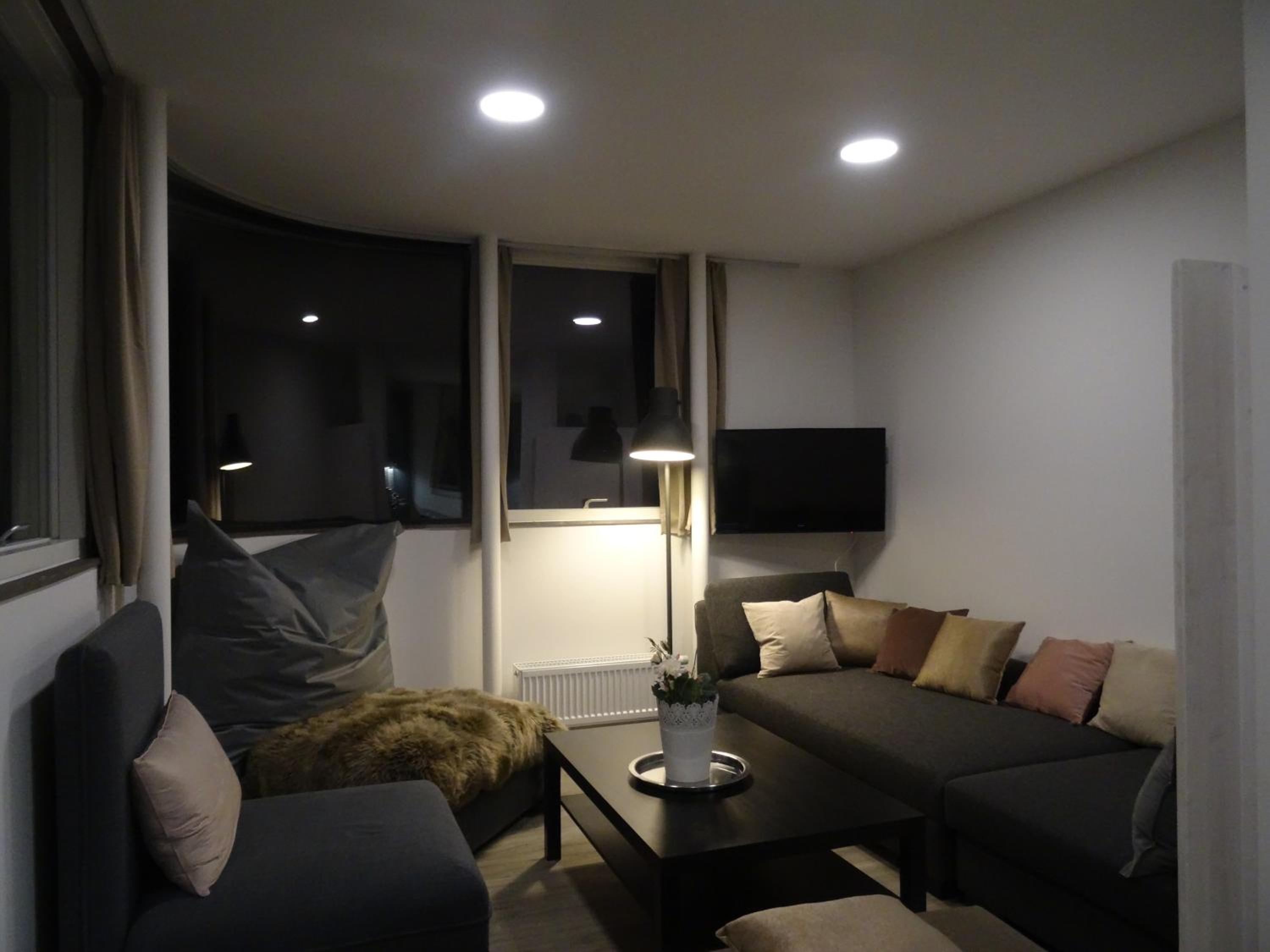 Apartment with Mountain View