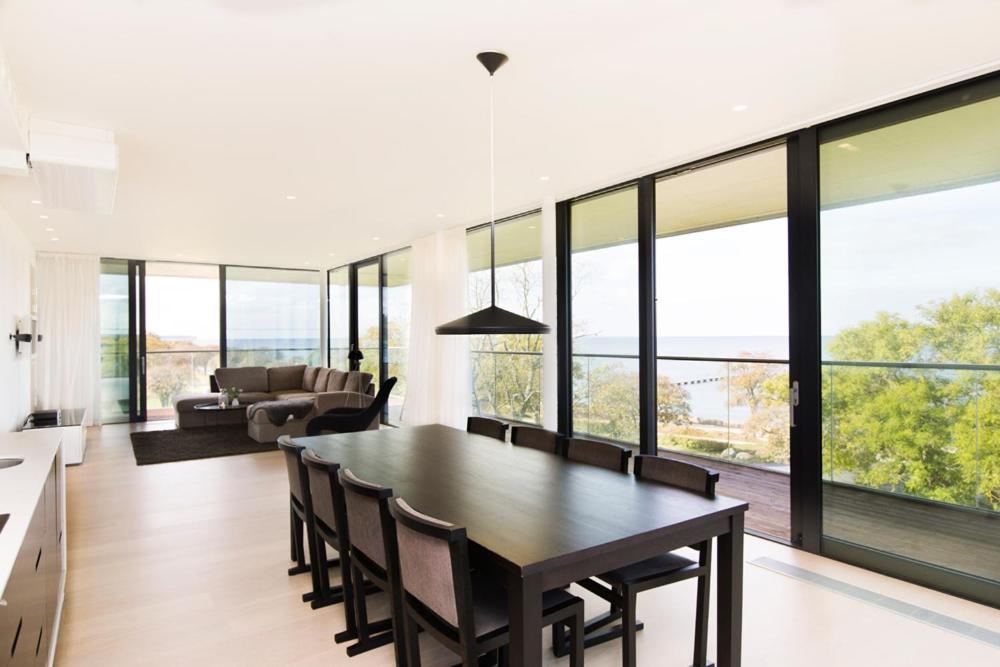 Superior Suite with Sea View - Photo 4