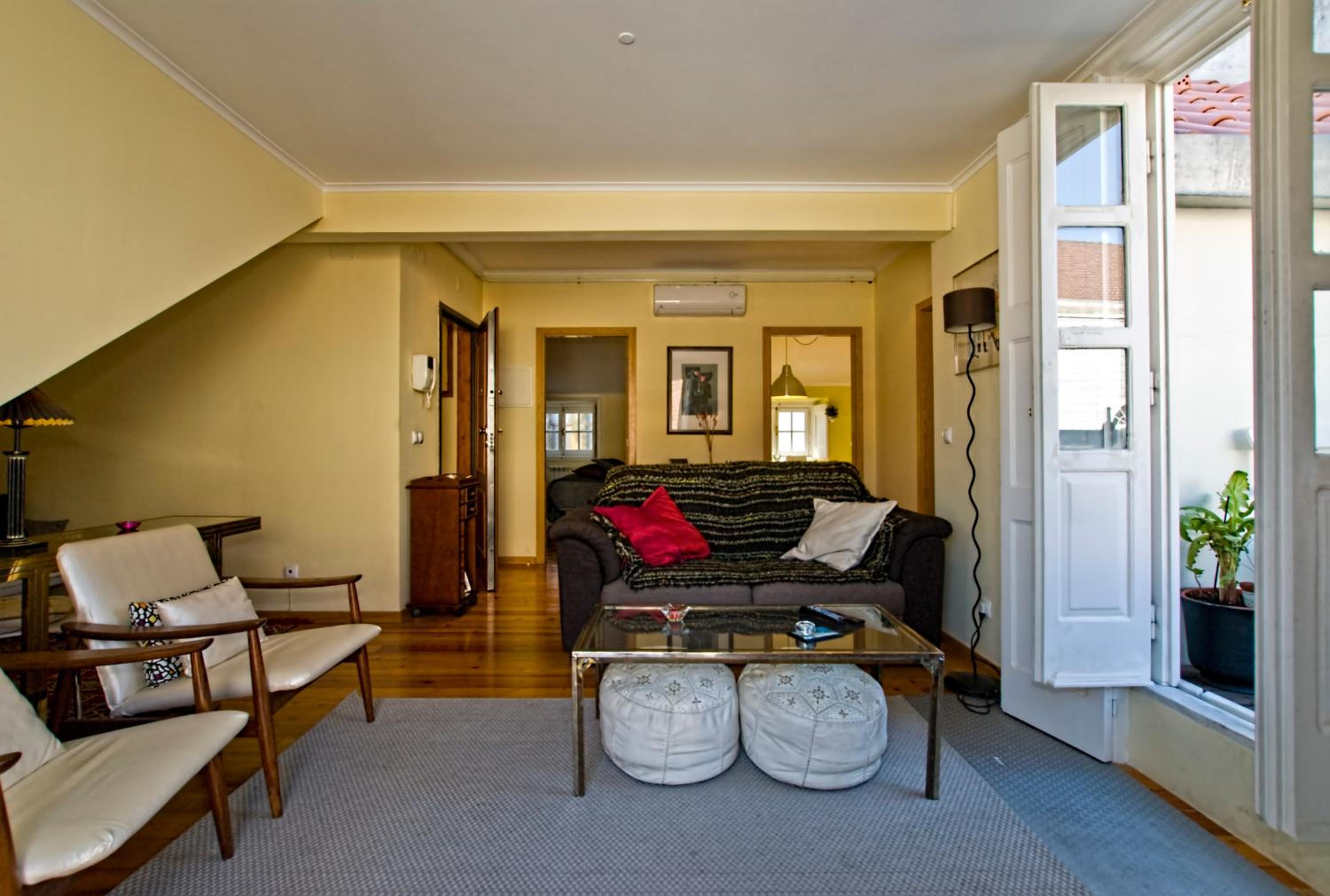 One-Bedroom Apartment with Terrace