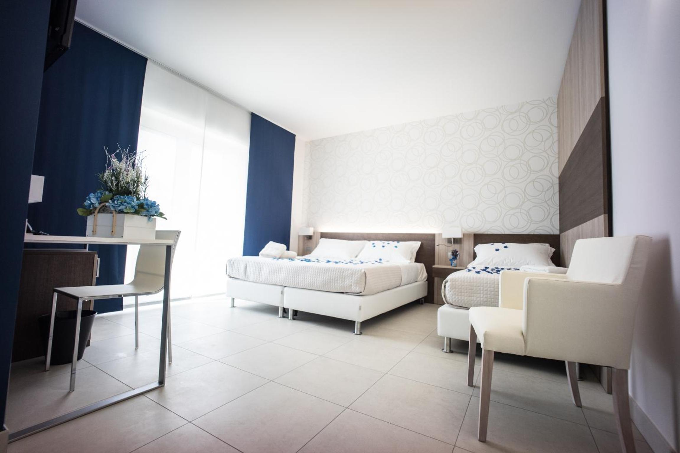 Triple Room with Balcony