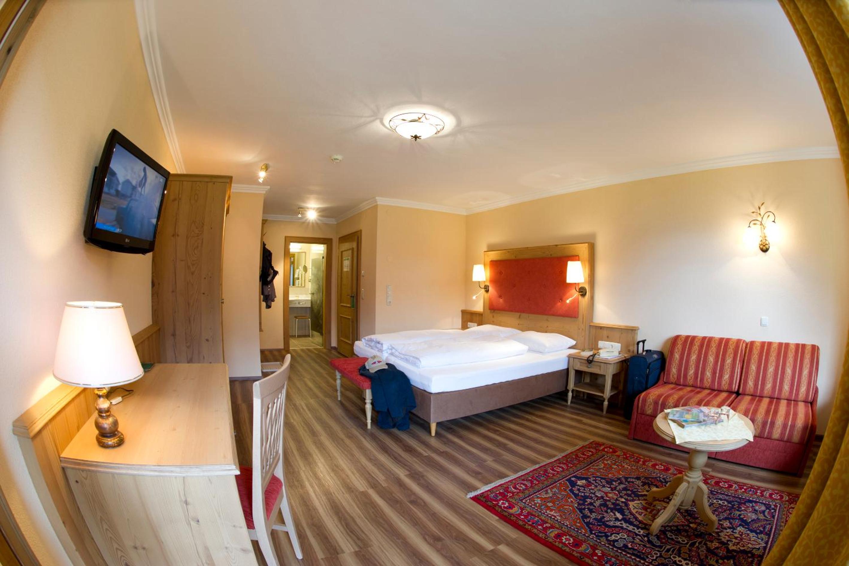 Comfort Double or Twin Room with Balcony photo 1