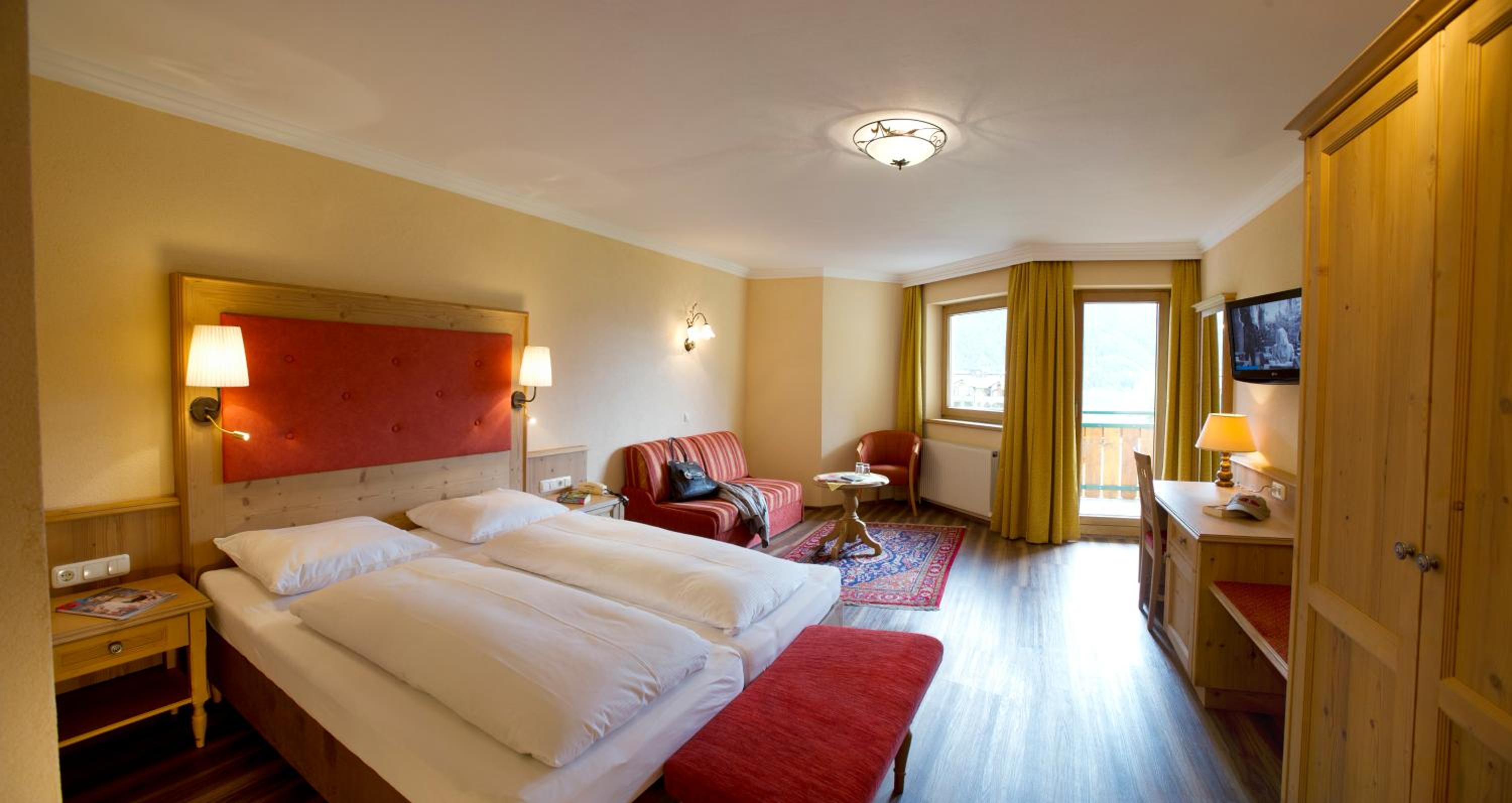 Comfort Double or Twin Room with Balcony photo 2