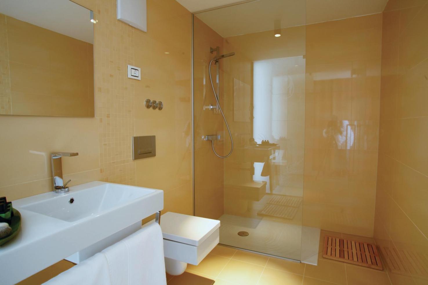 Two-Bedroom House photo 2