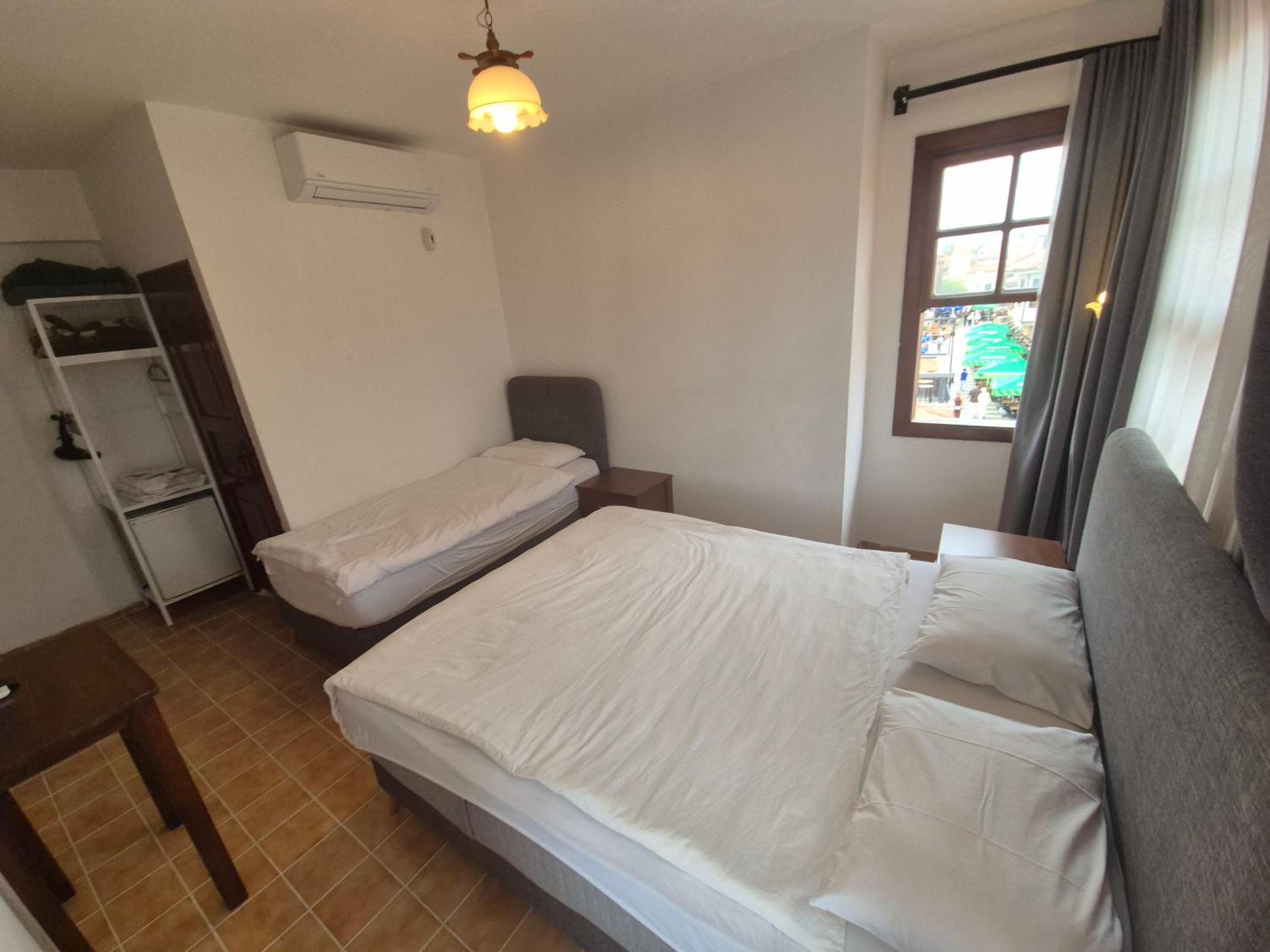 Budget Triple Room photo 3