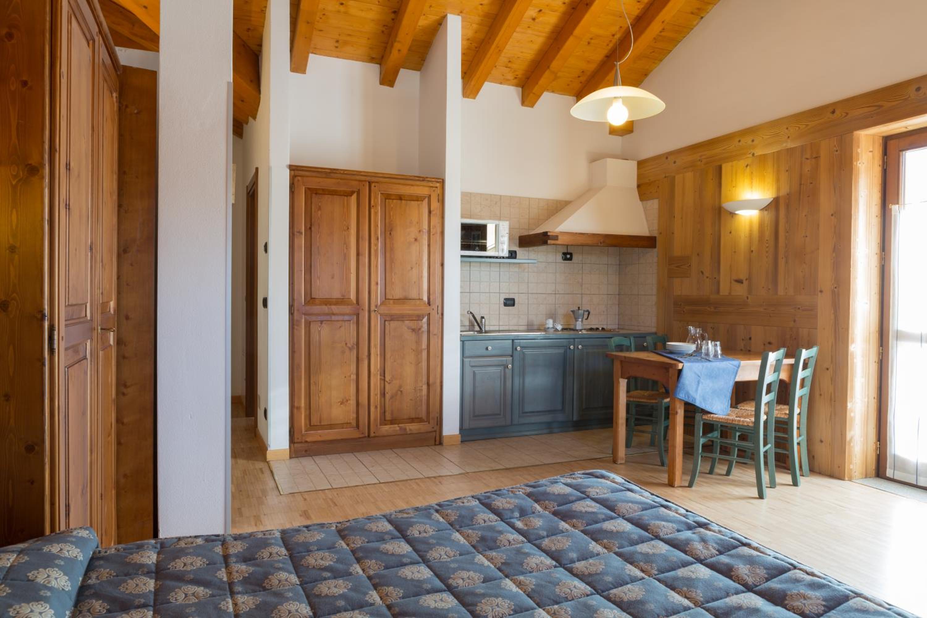 Studio (3 Adults)