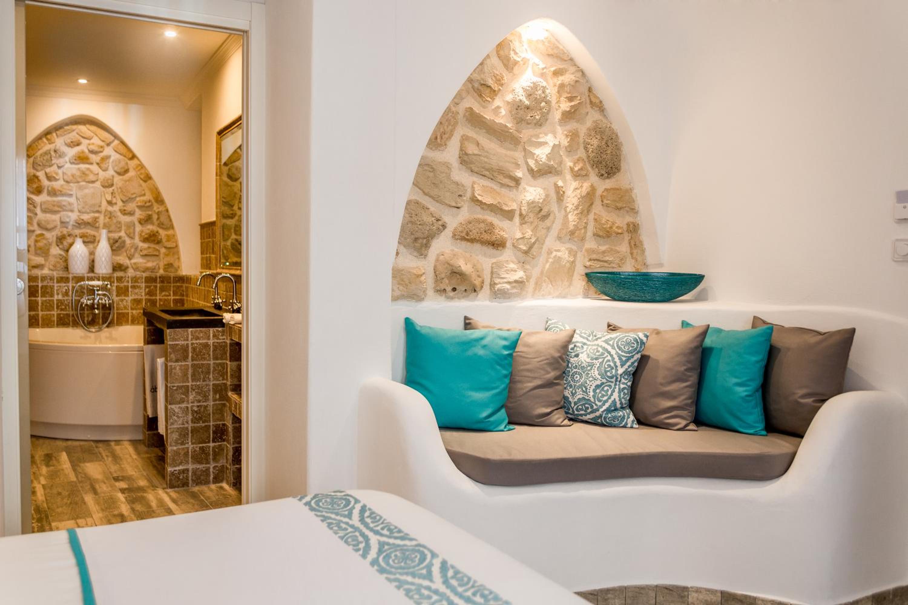 Superior Double Room with Bath photo 3