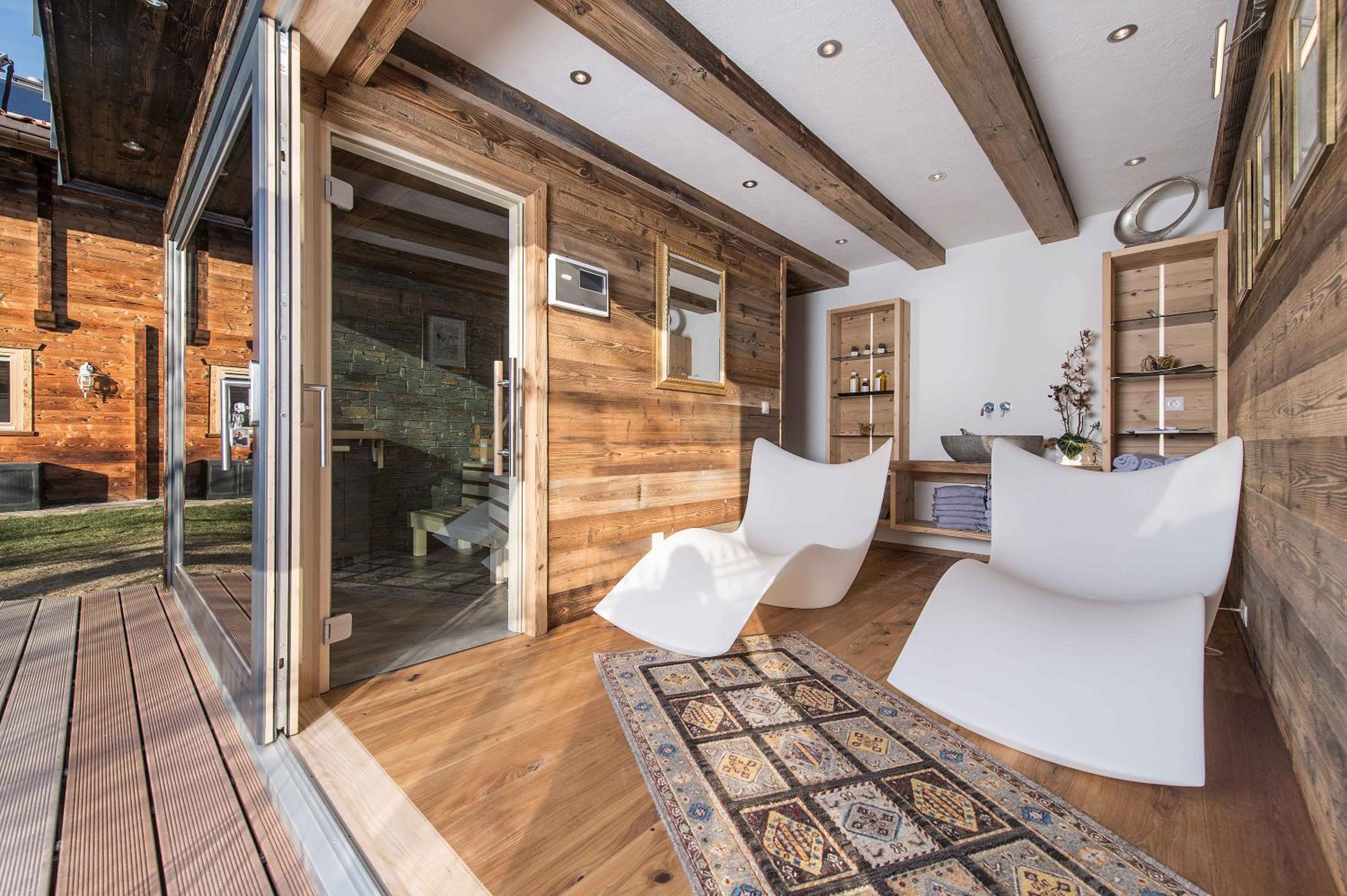 Superior Chalet photo 2