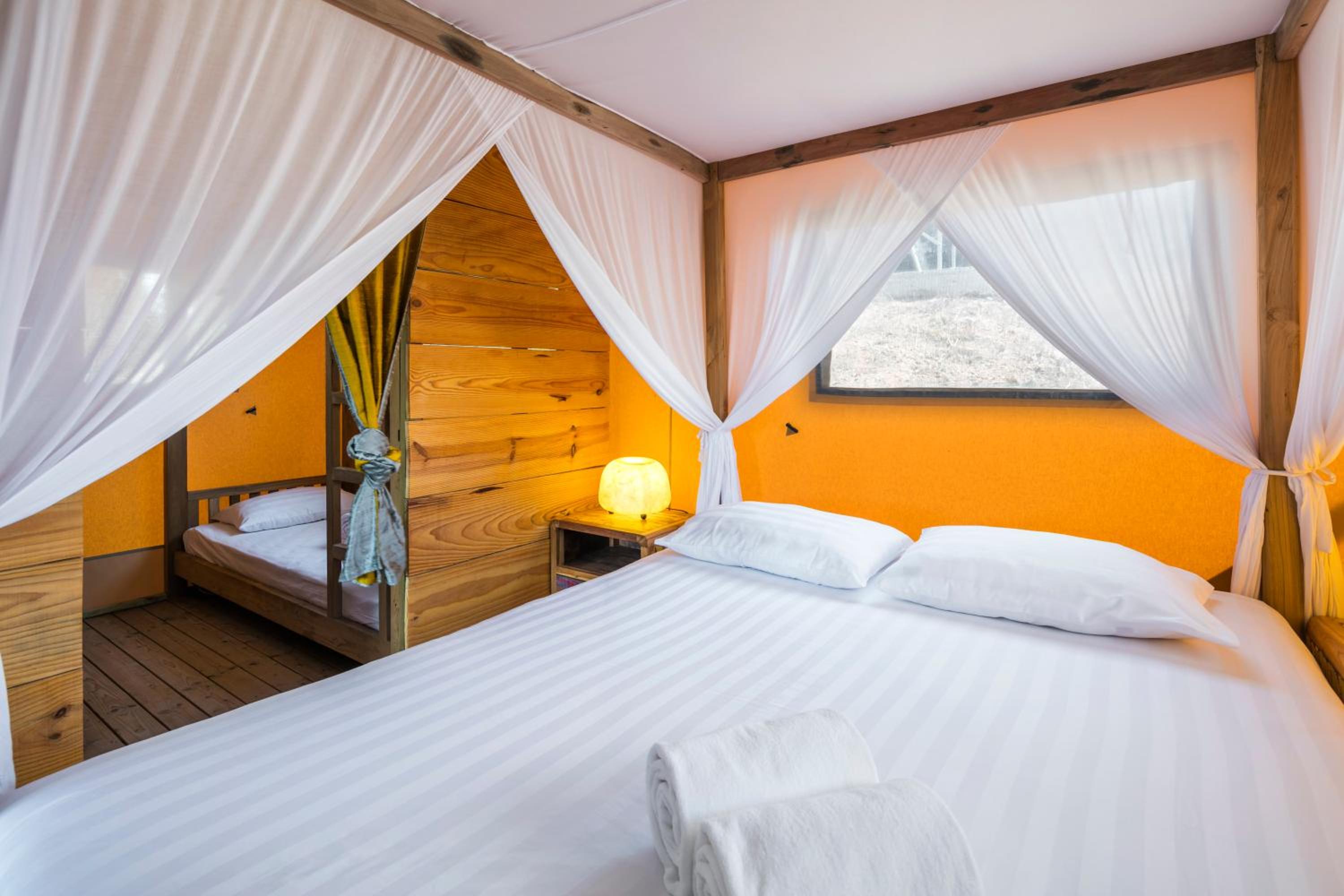 Tent 2