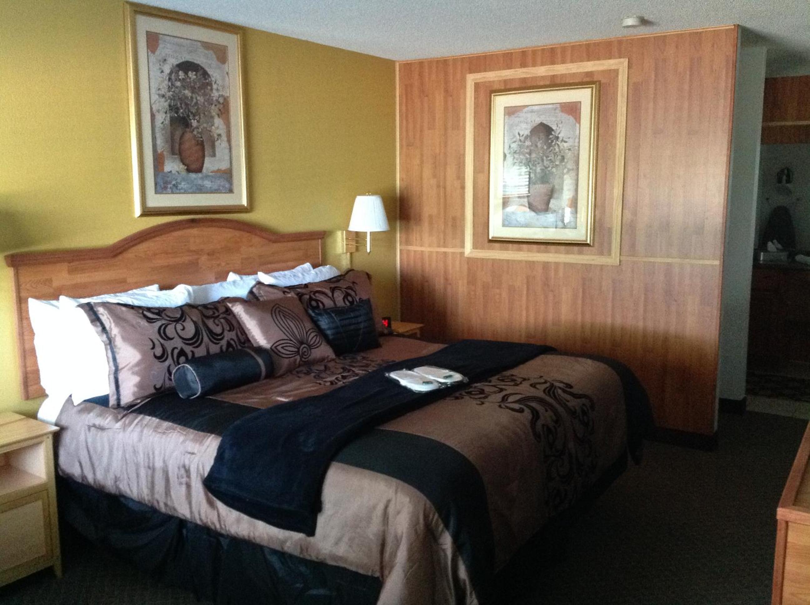 King Room - Disability Access/Non-Smoking photo 1