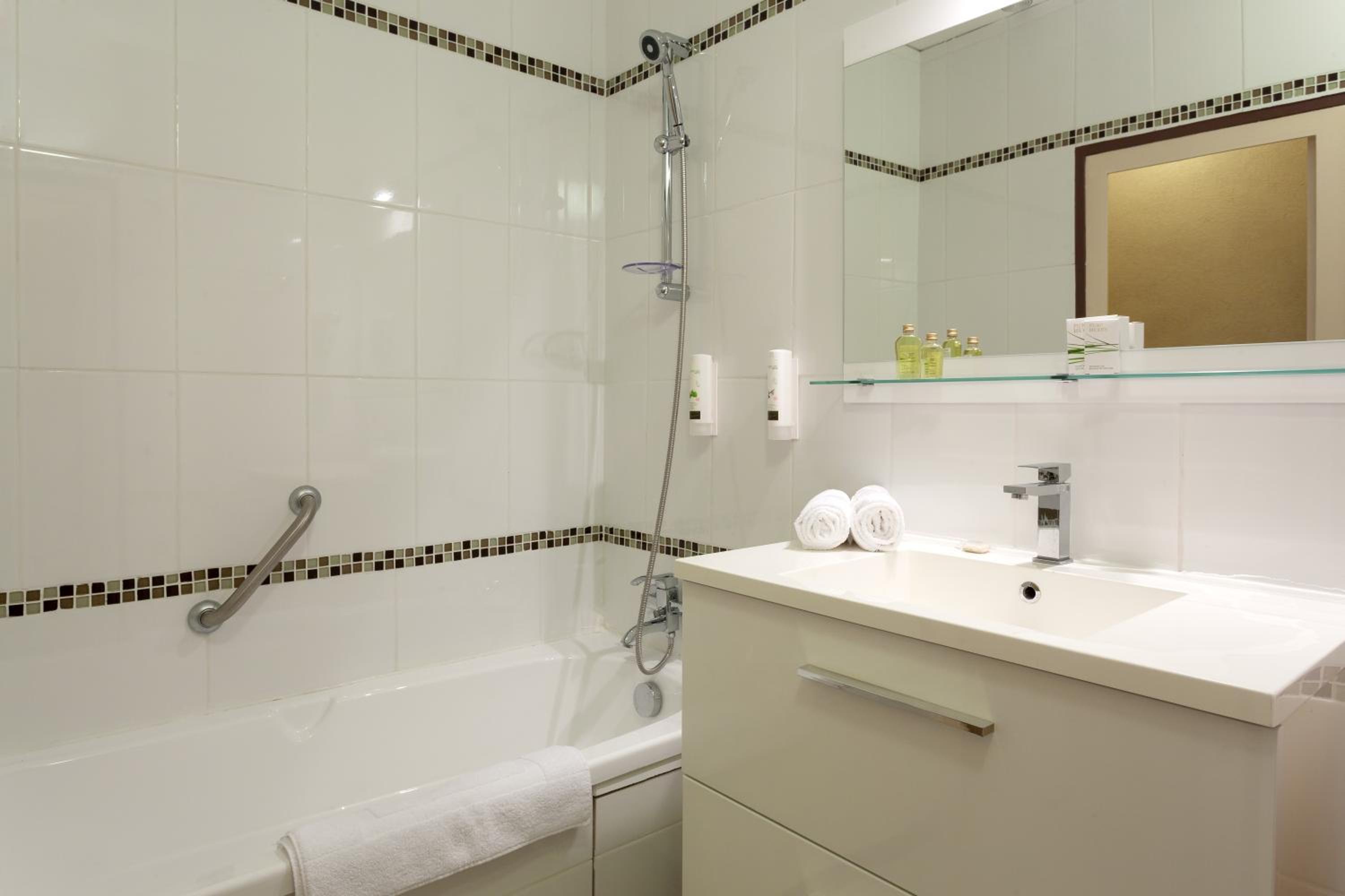 Superior Double Room - Photo 2