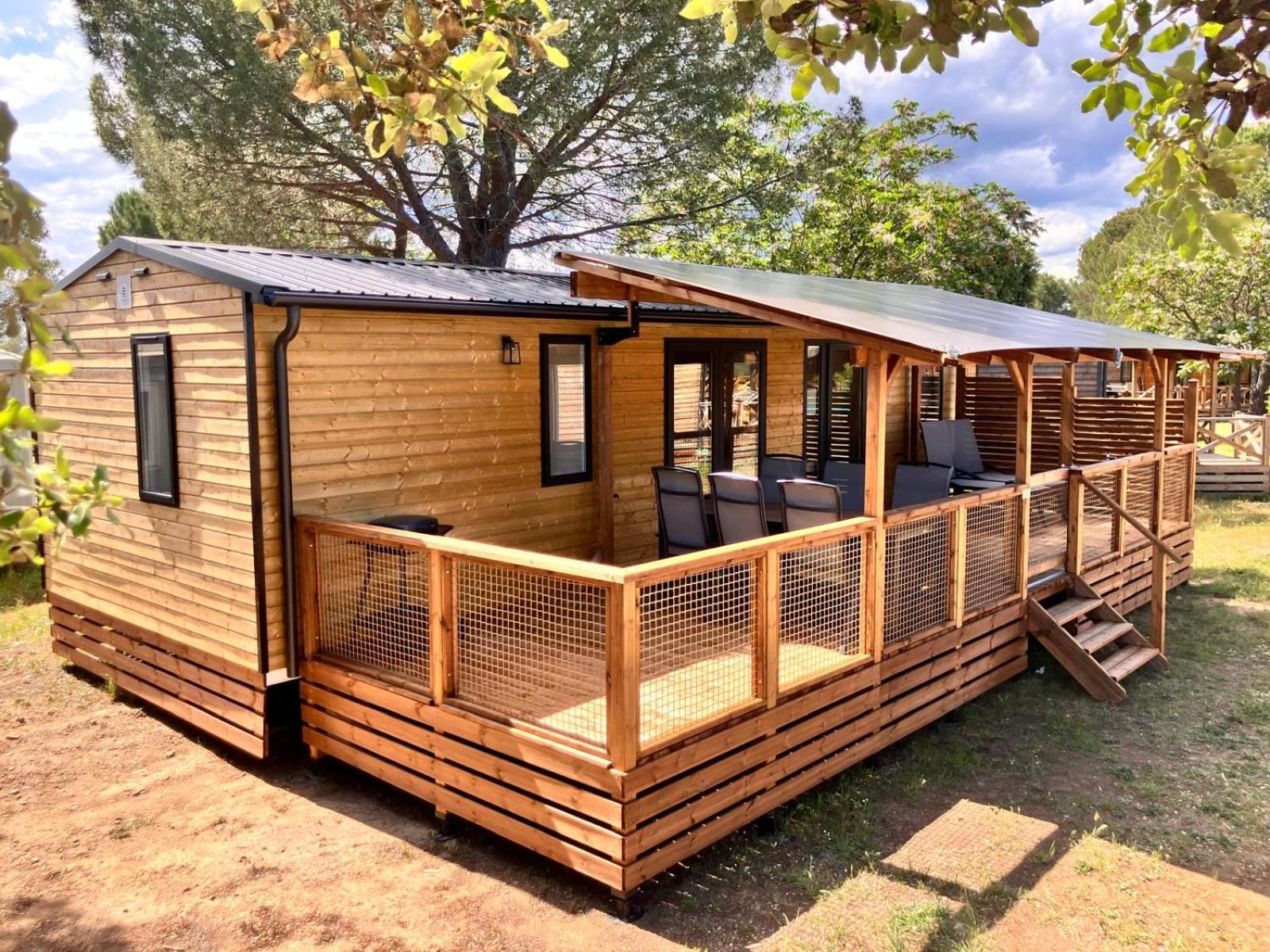 Deluxe XXL Three-Bedroom Mobile Home (6 Adults) with Veranda