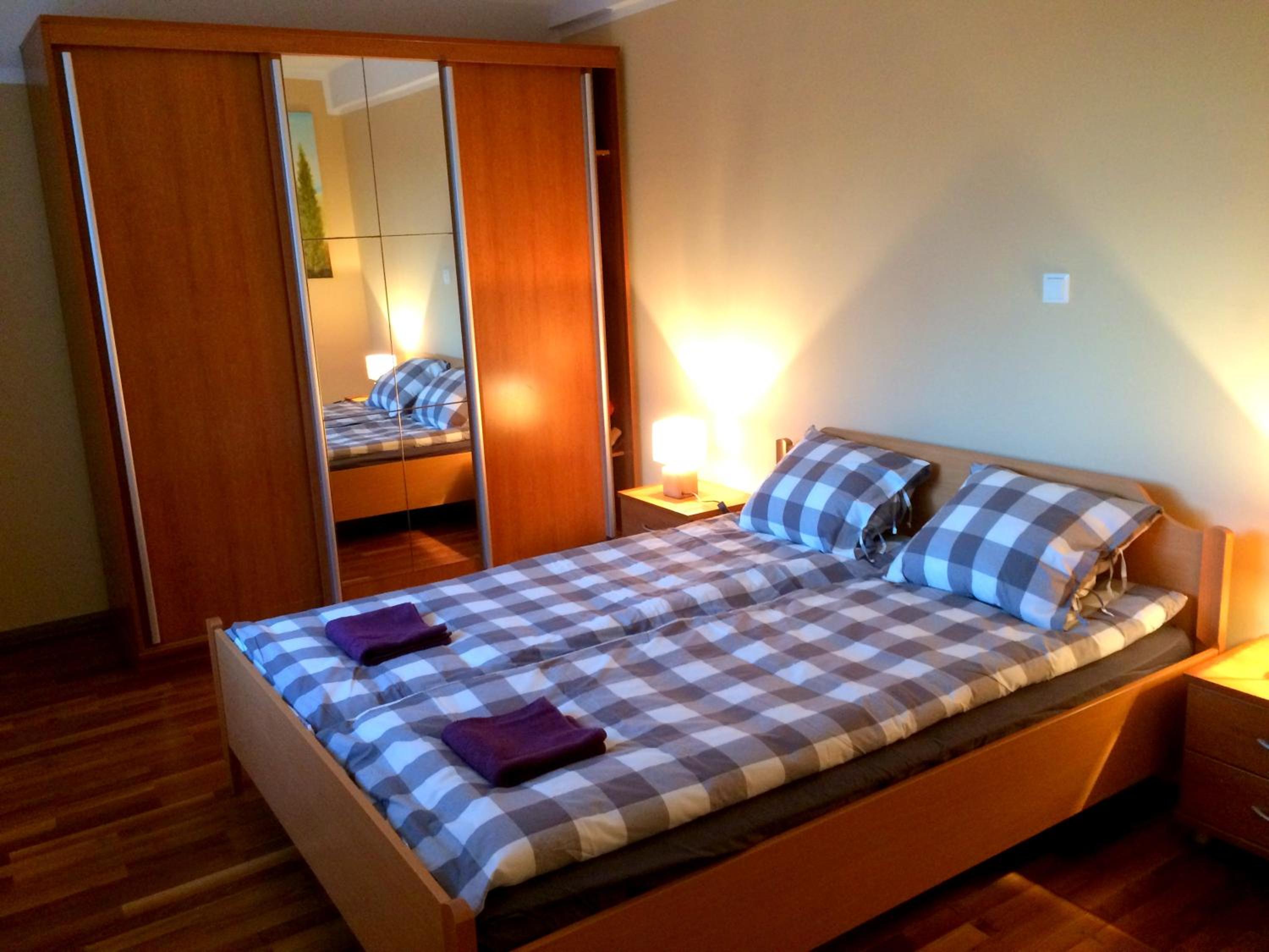 Apartment with Balcony - Photo 10
