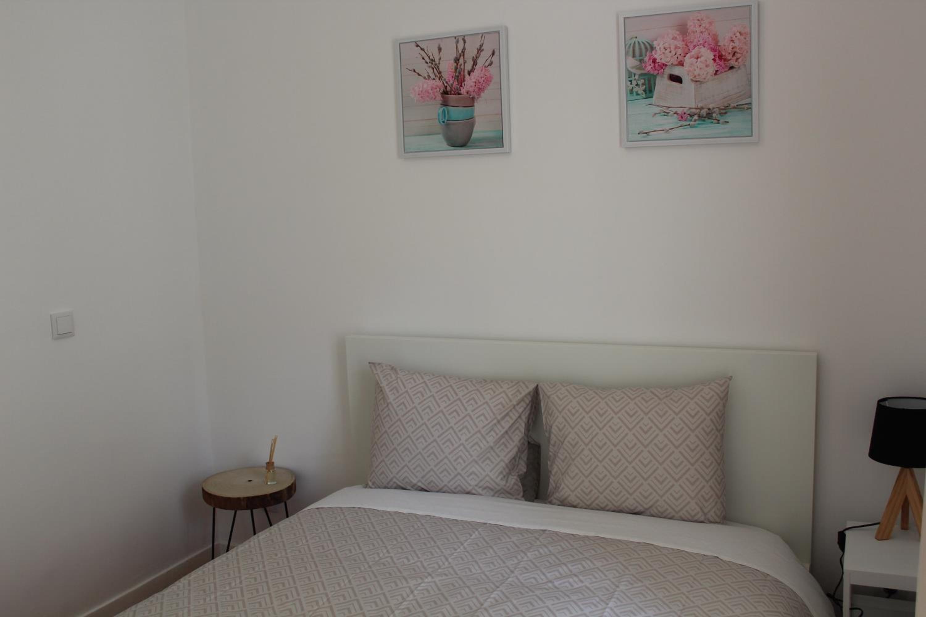 Three-Bedroom Apartment photo 2