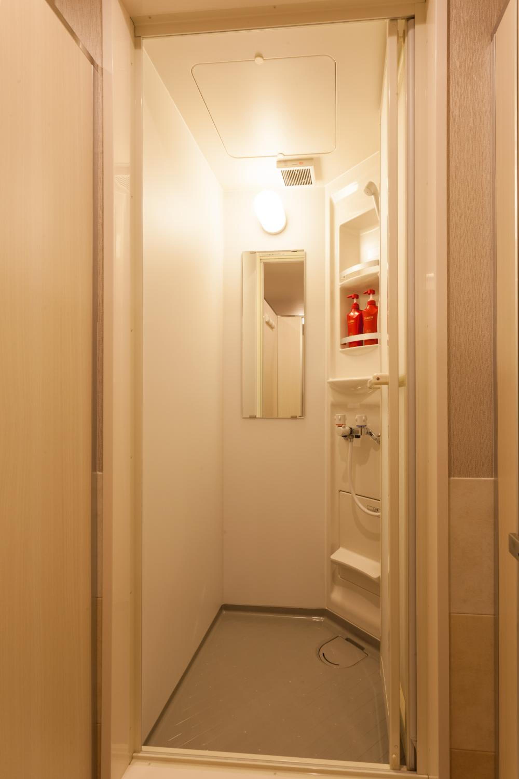 Single Room photo 3