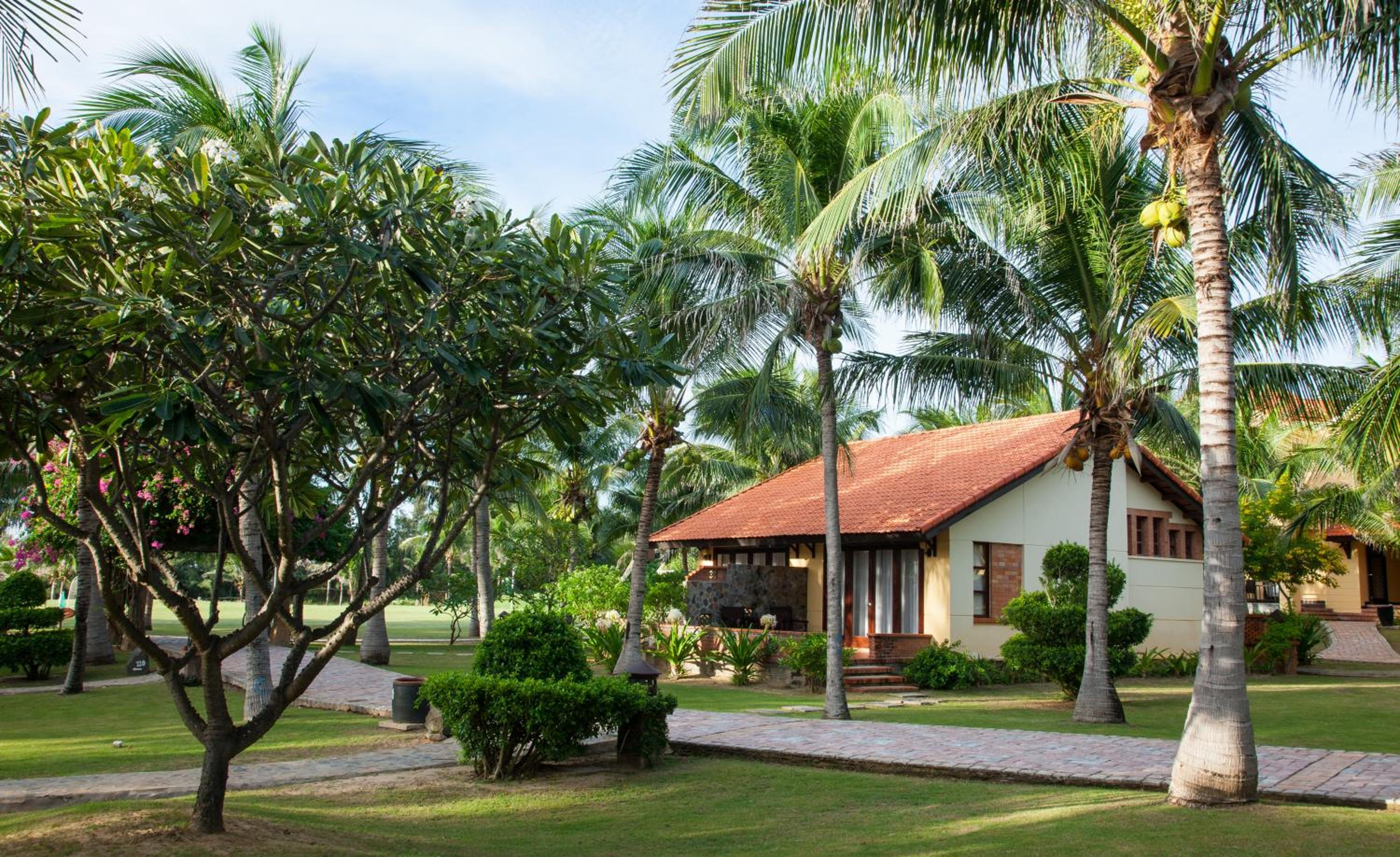 Bungalow Garden or Pool View with Terrace