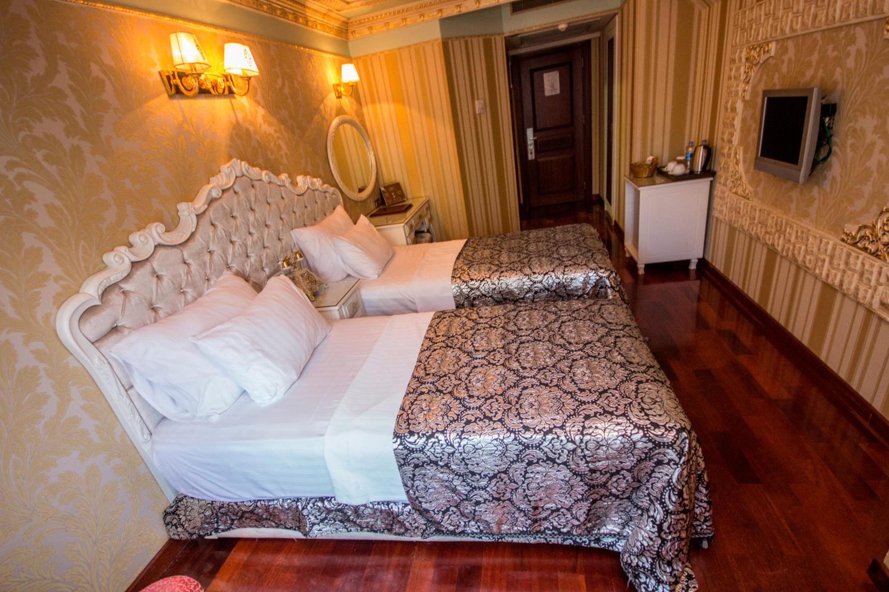 Standard Double or Twin Room photo 3