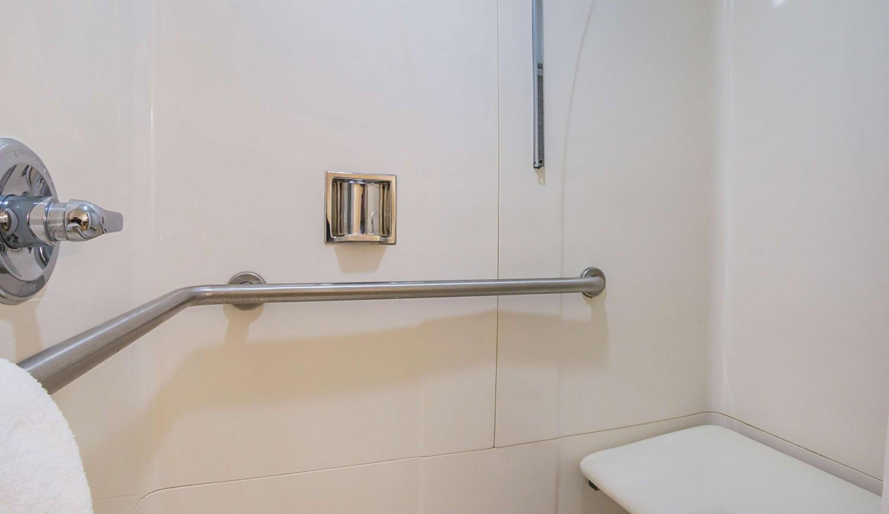 Double Room - Disability Access - Non-Smoking photo 2