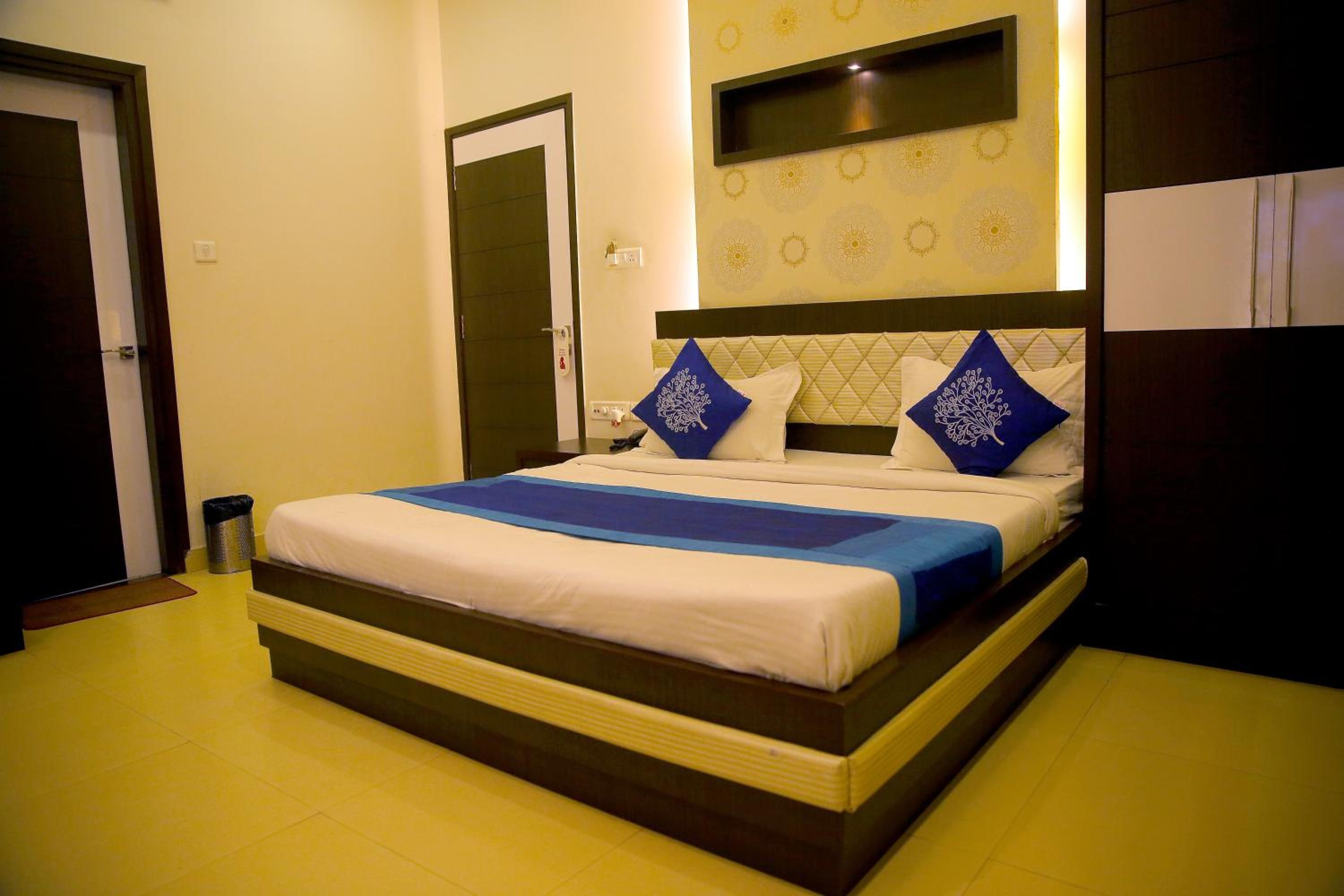 Standard Double Room - Photo 2