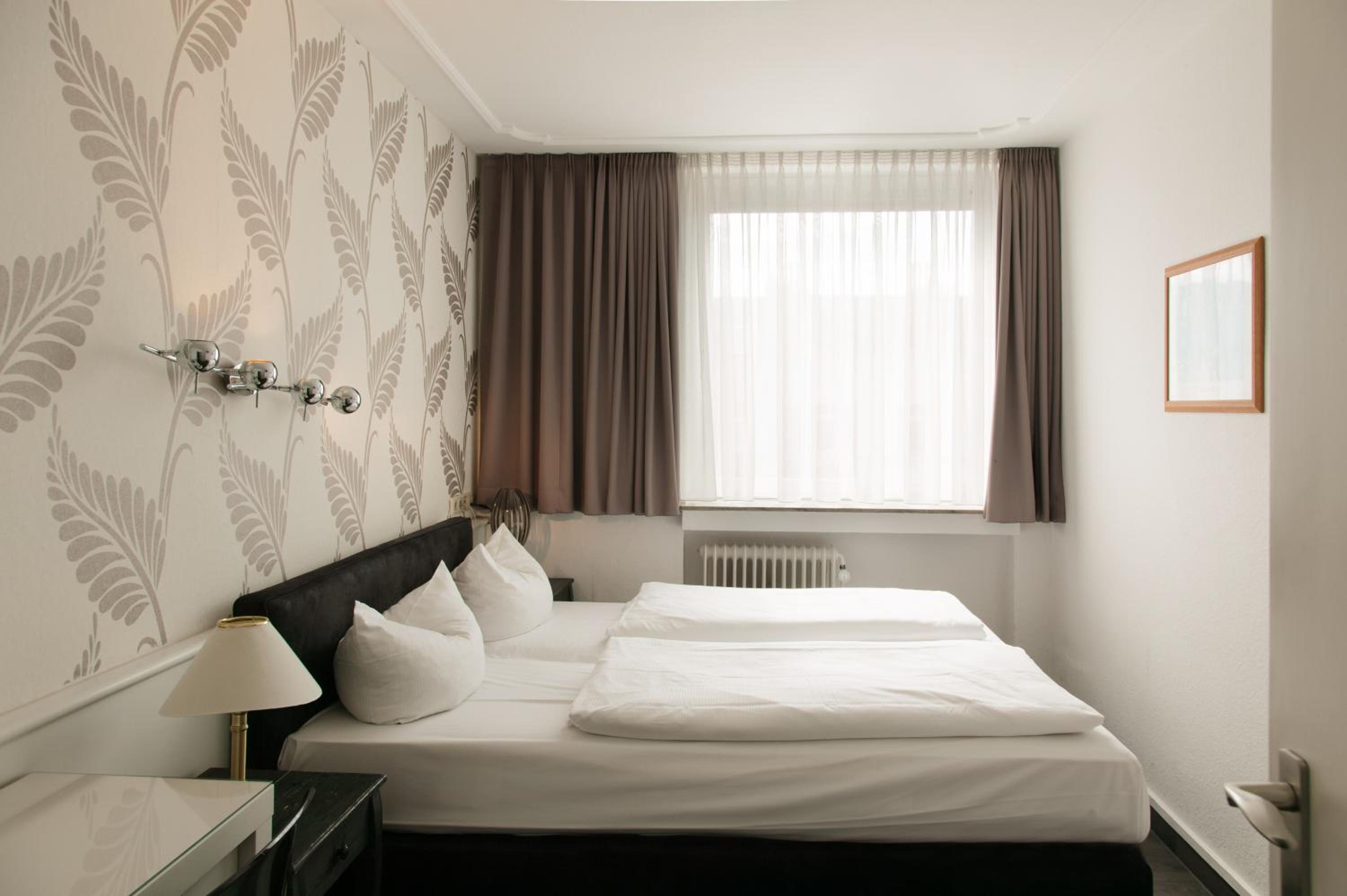 Double Room - Photo 4