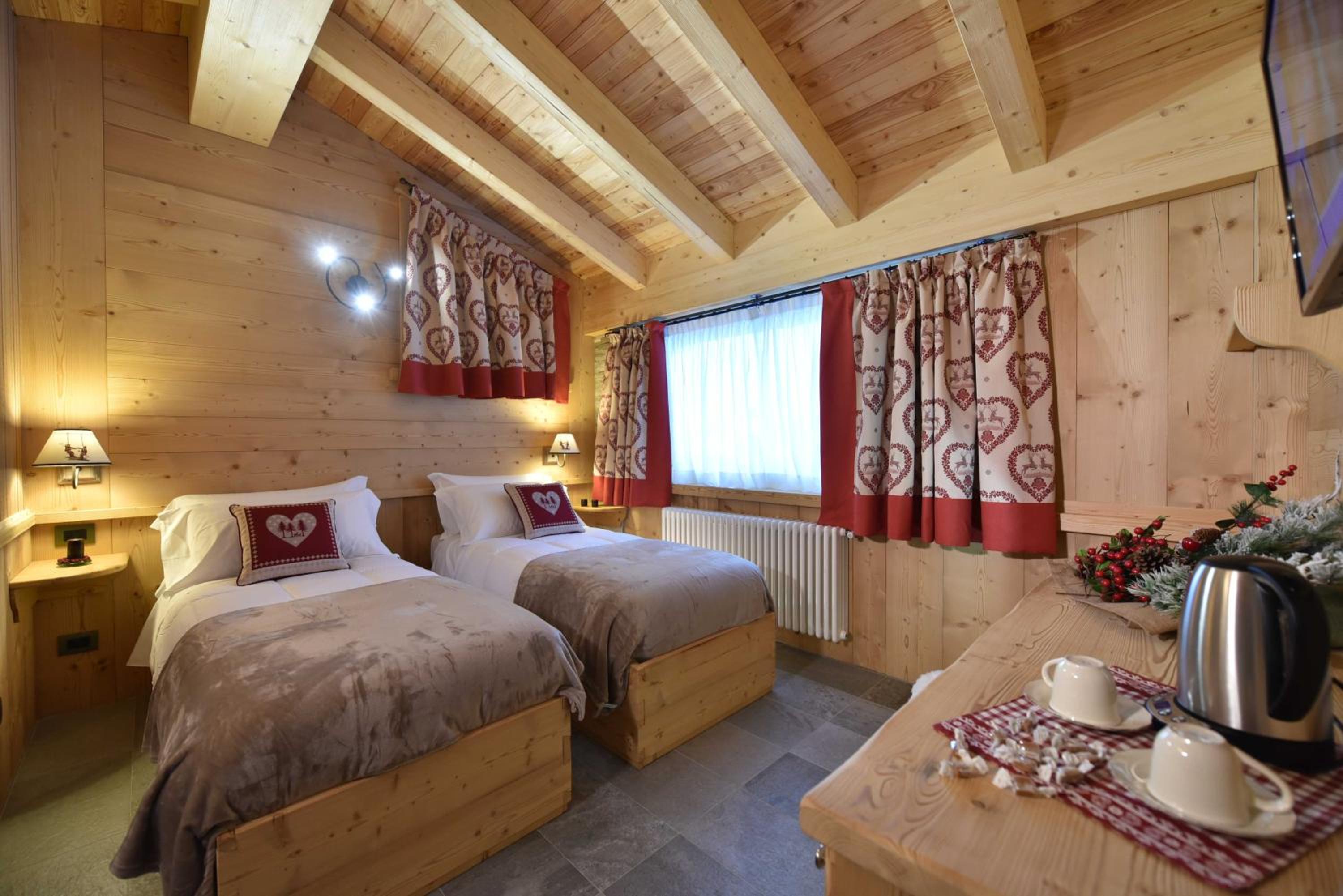 Triple Room with Private Bathroom - Photo 6