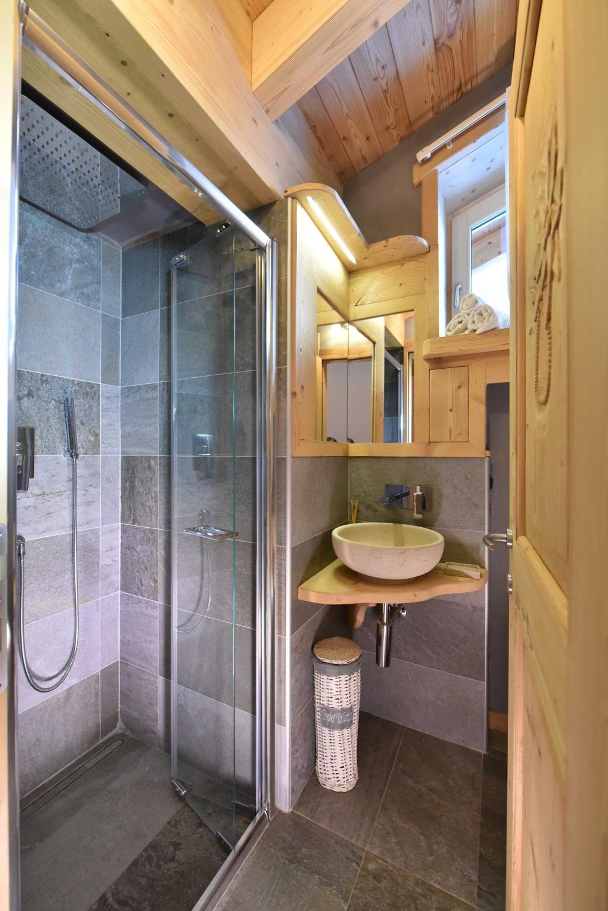 Triple Room with Private Bathroom - Photo 7
