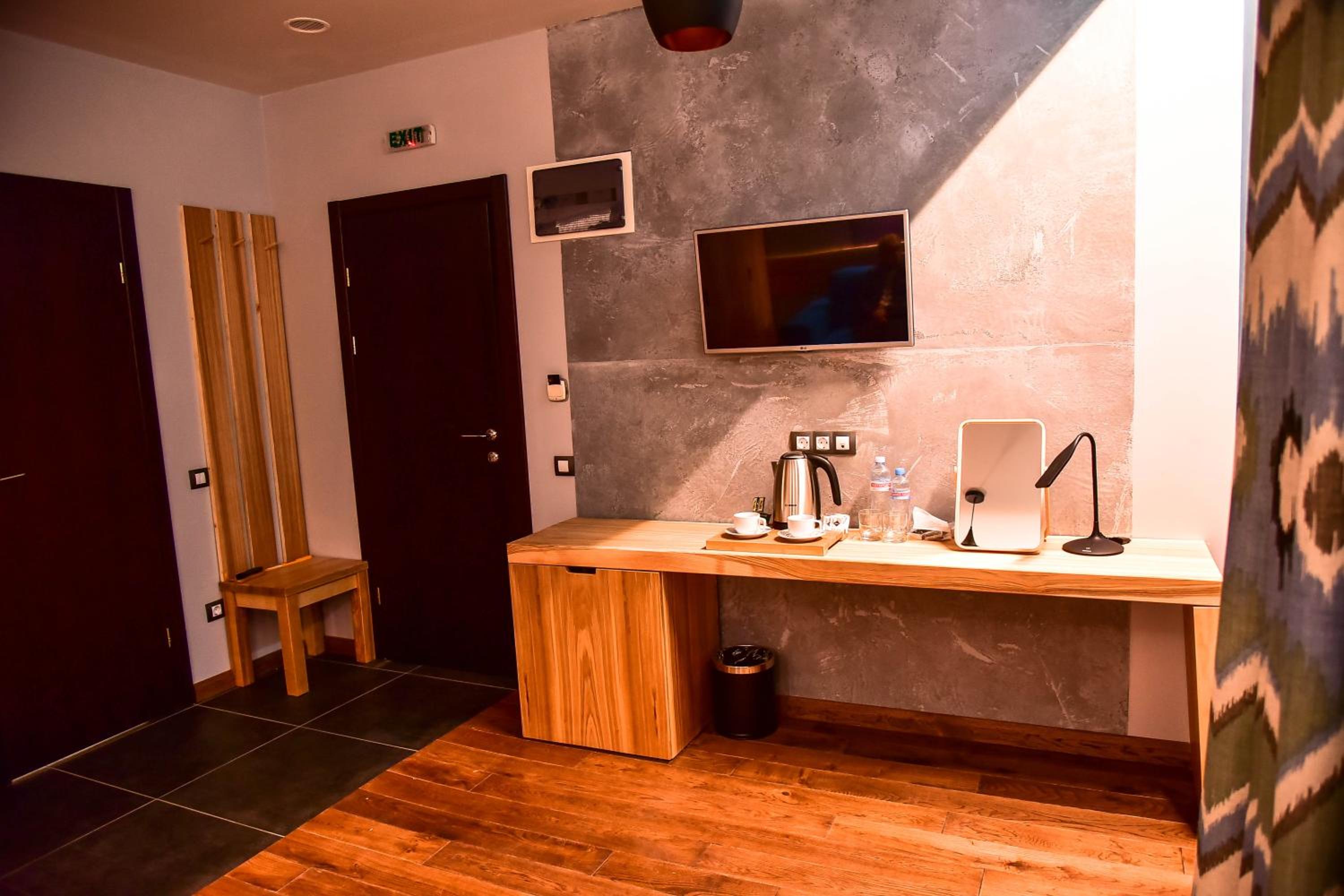 Deluxe Quadruple Room with Spa Access photo 2