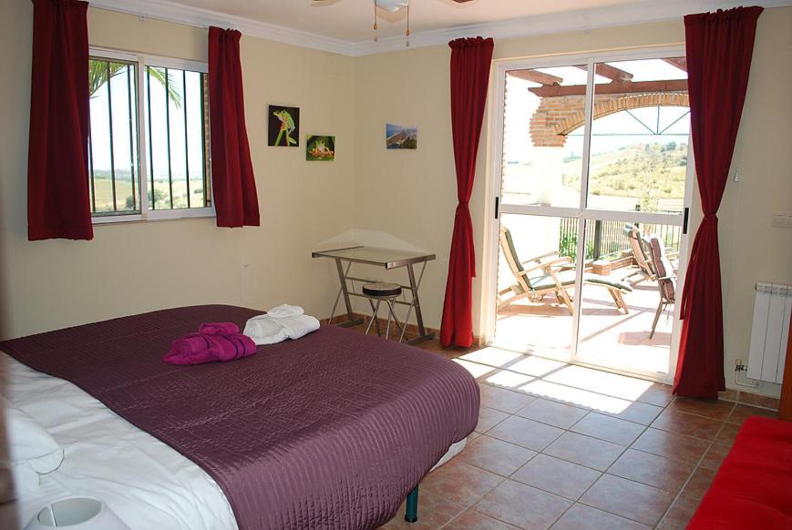 Habitación triple con baño