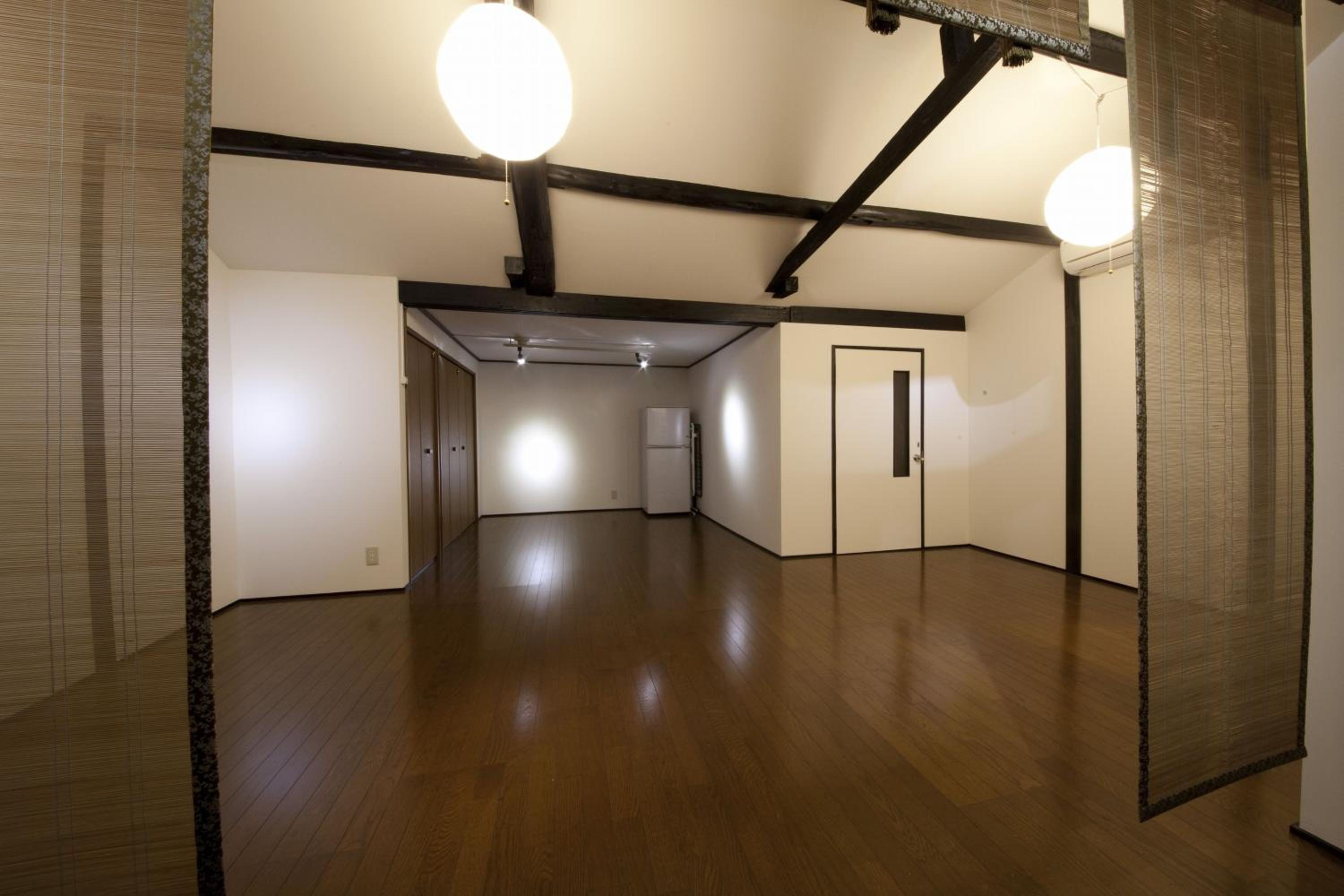 One-Bedroom Apartment - Photo 39