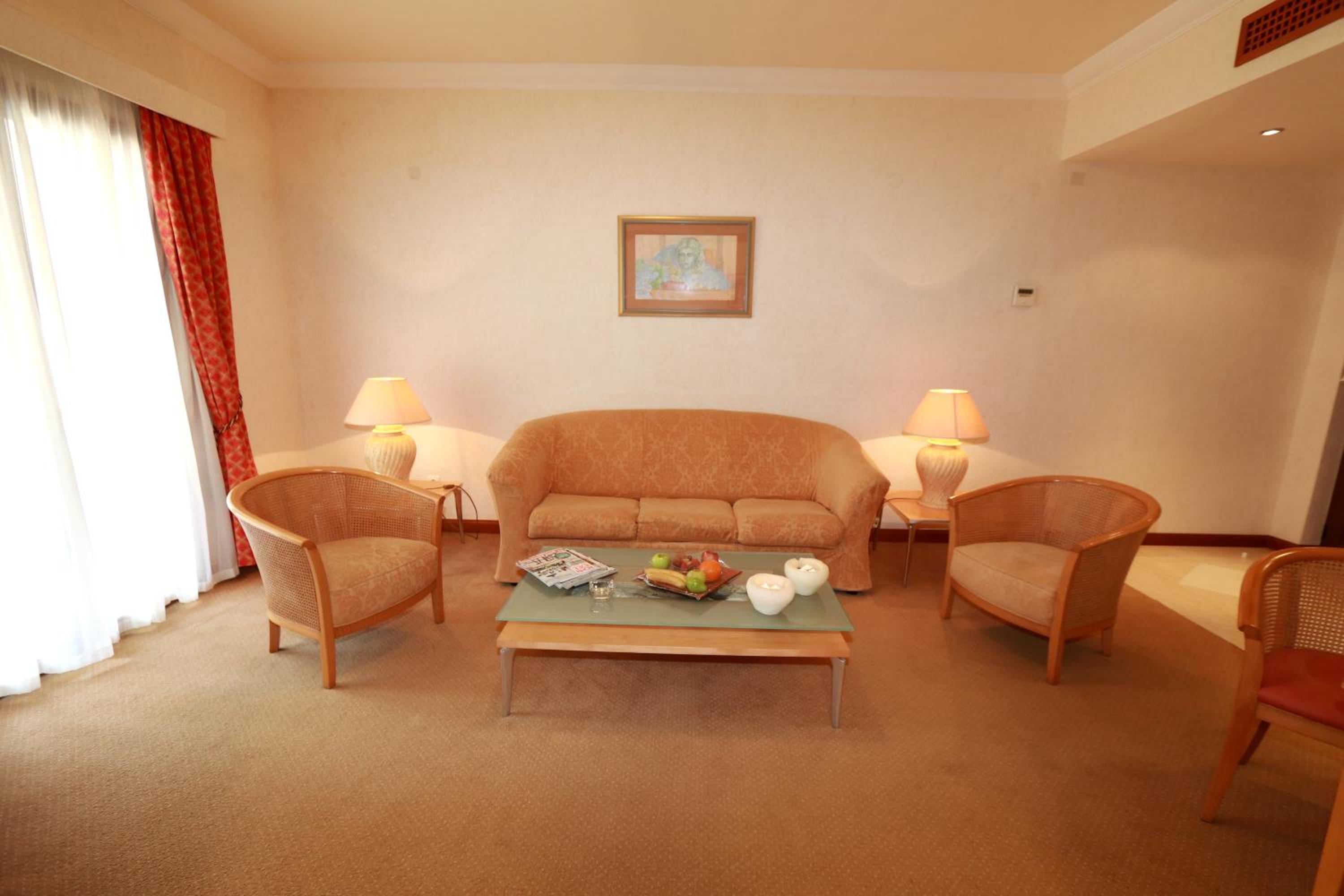 VIP Suite with Sharing Pool