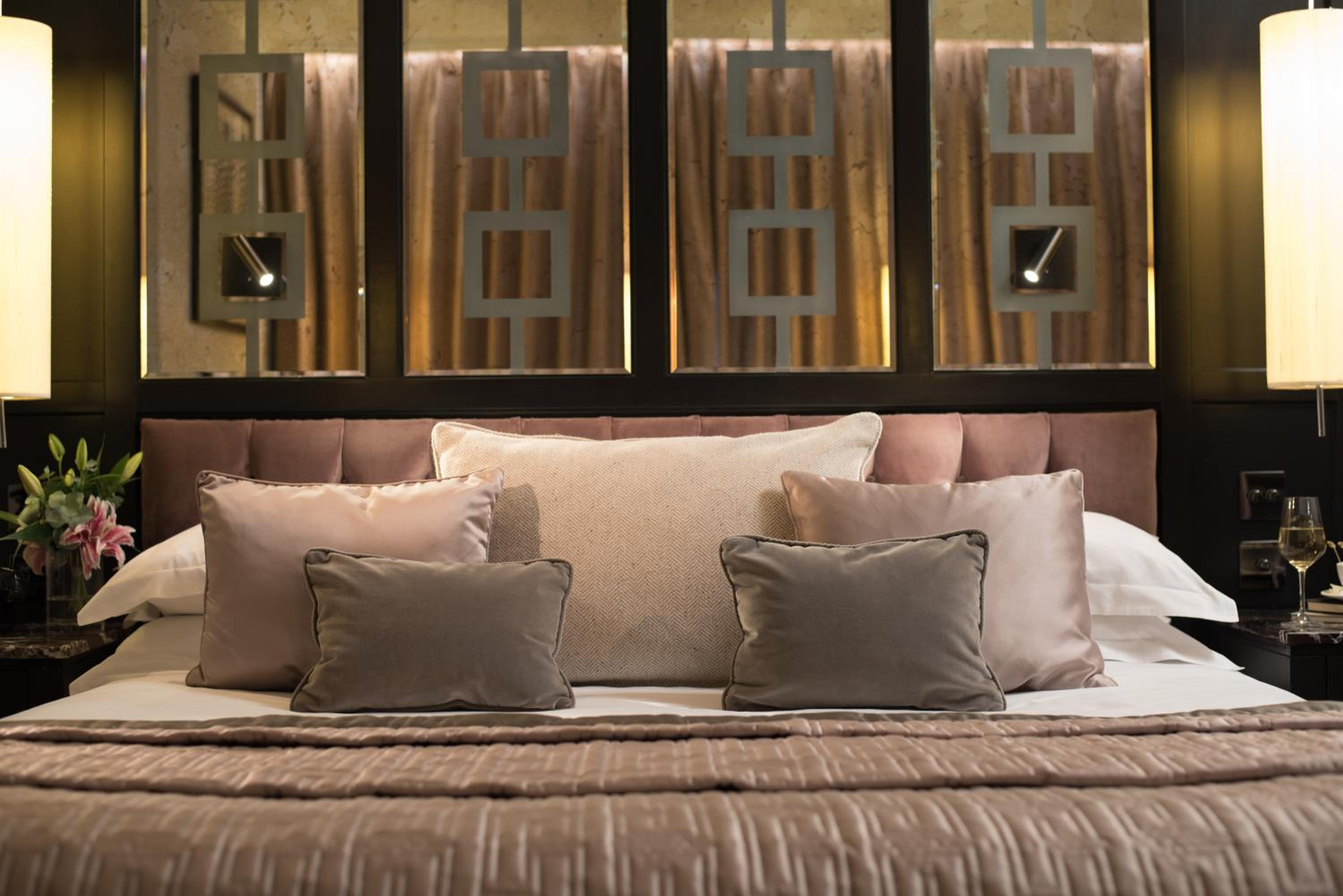 Executive King Room - Photo 3