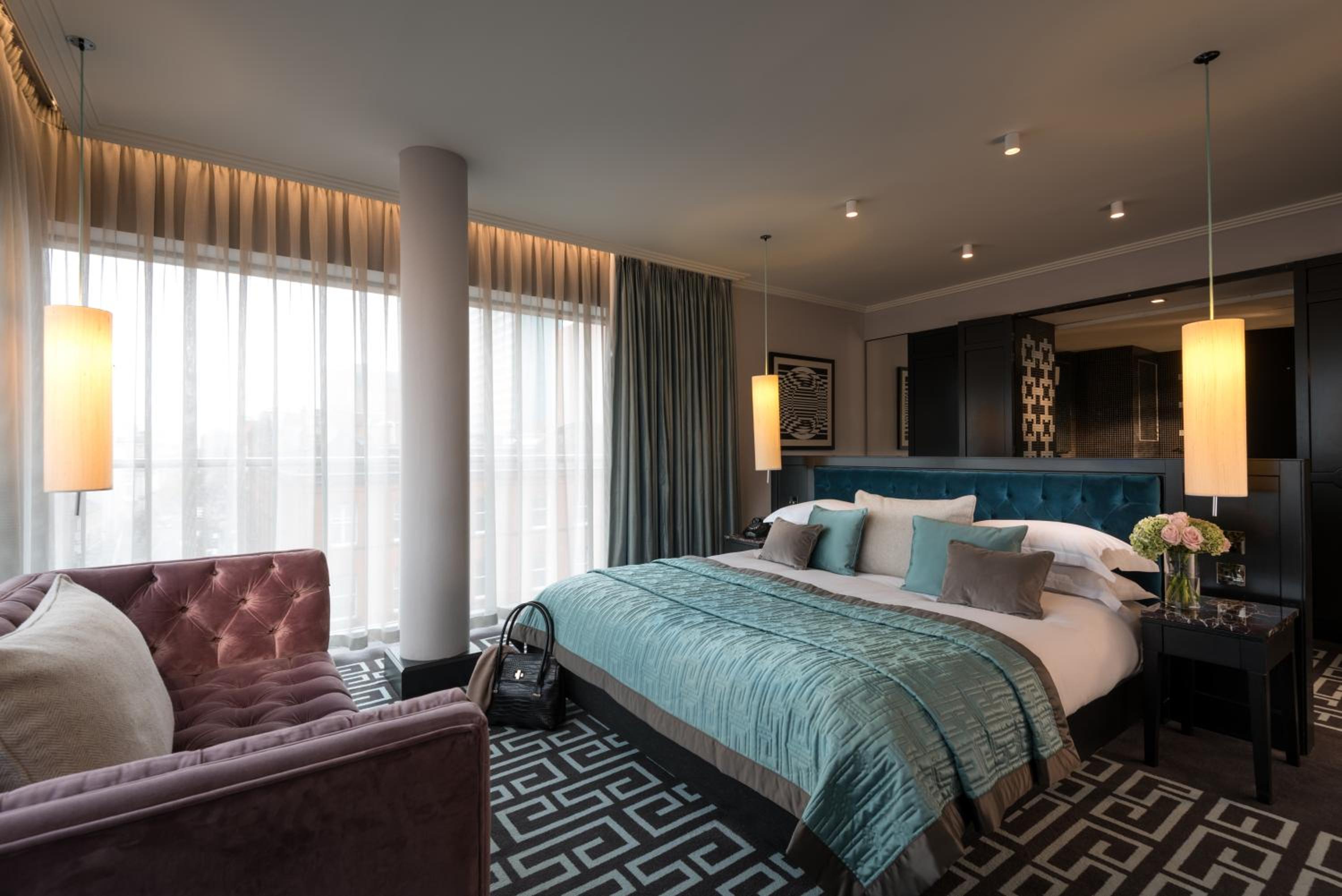 Deluxe Junior Suites - Photo 4