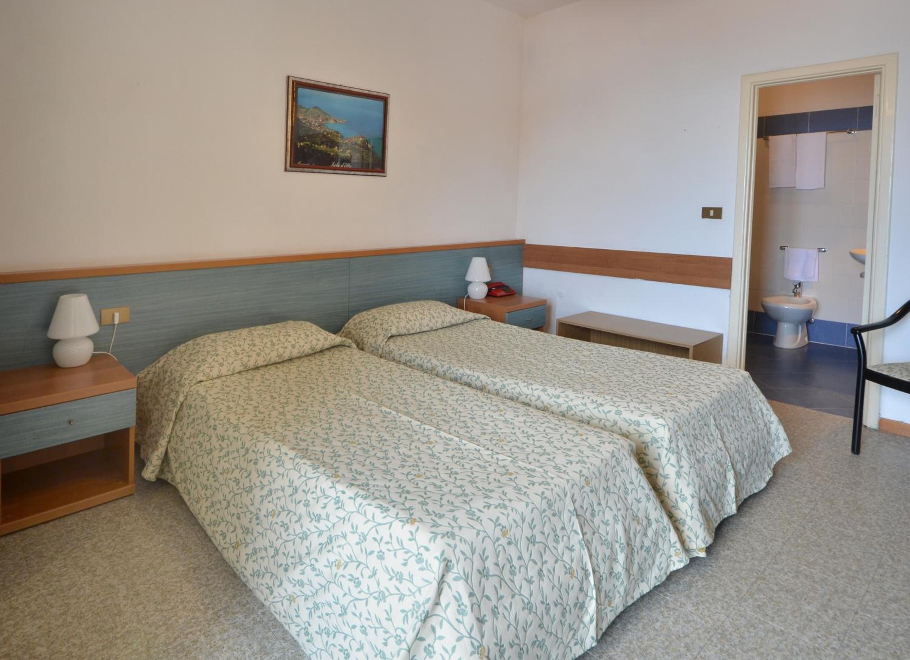 Triple Room - Photo 1