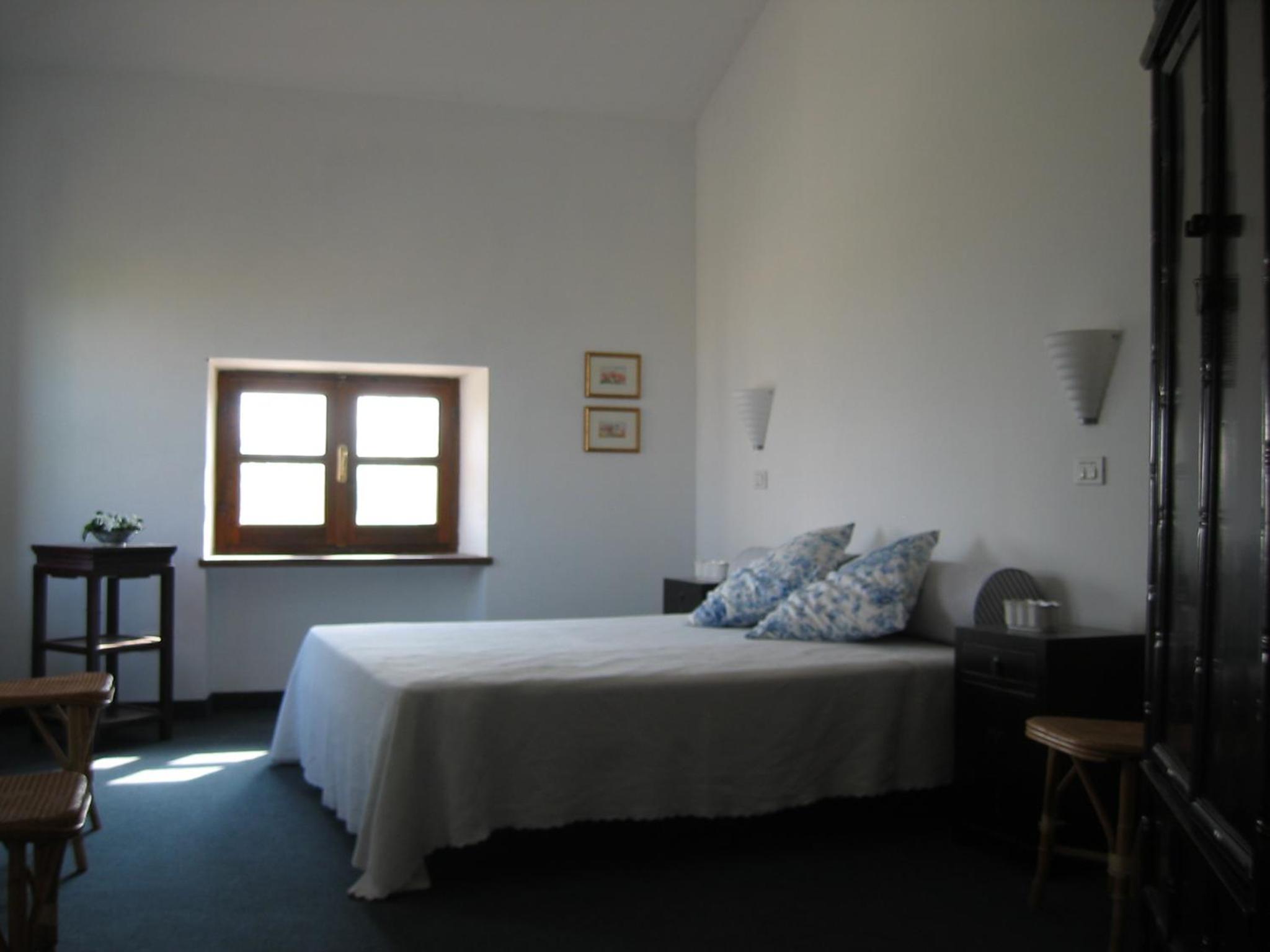 Large Double Room photo 3