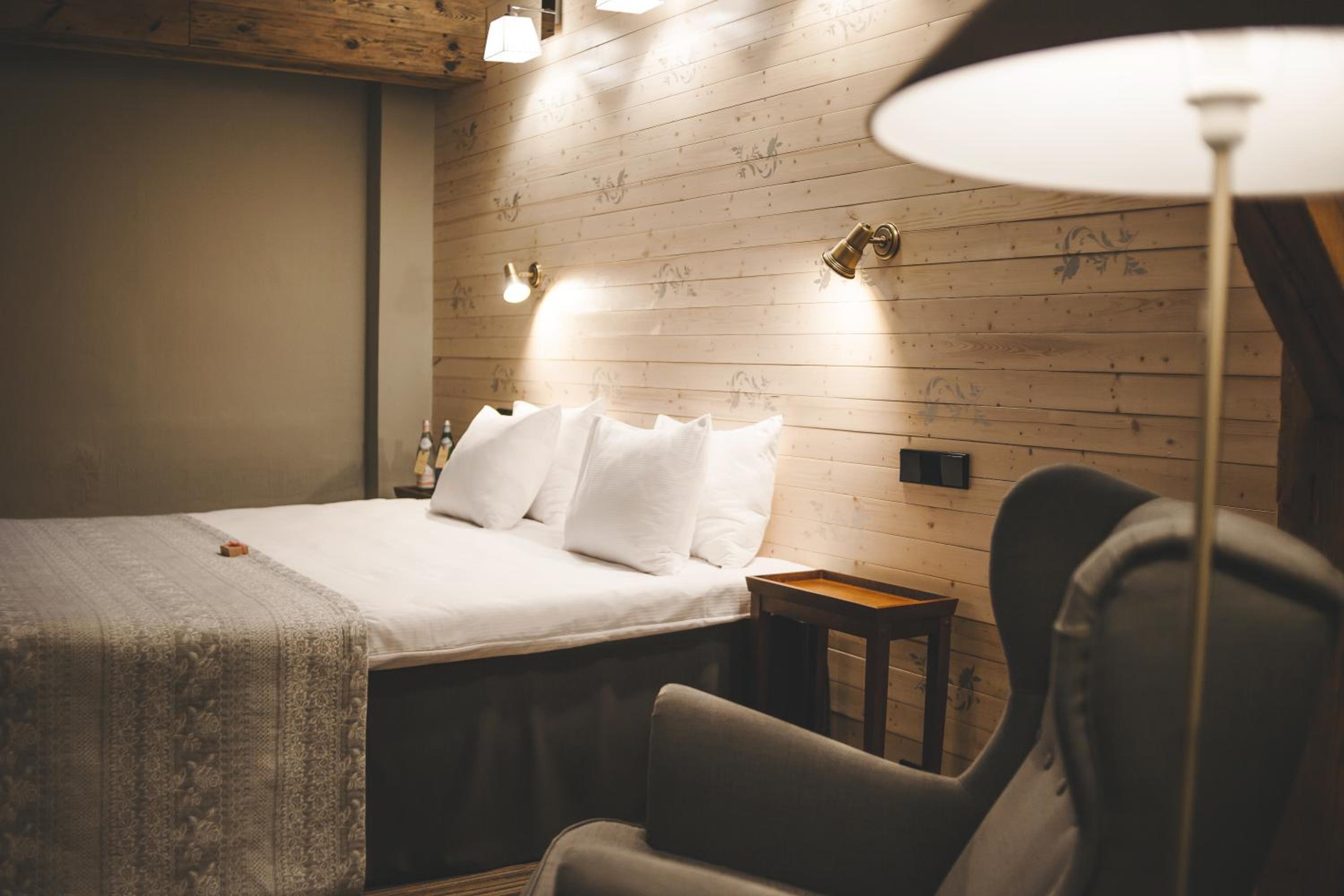 Prestige Double or Twin Room - Photo 3