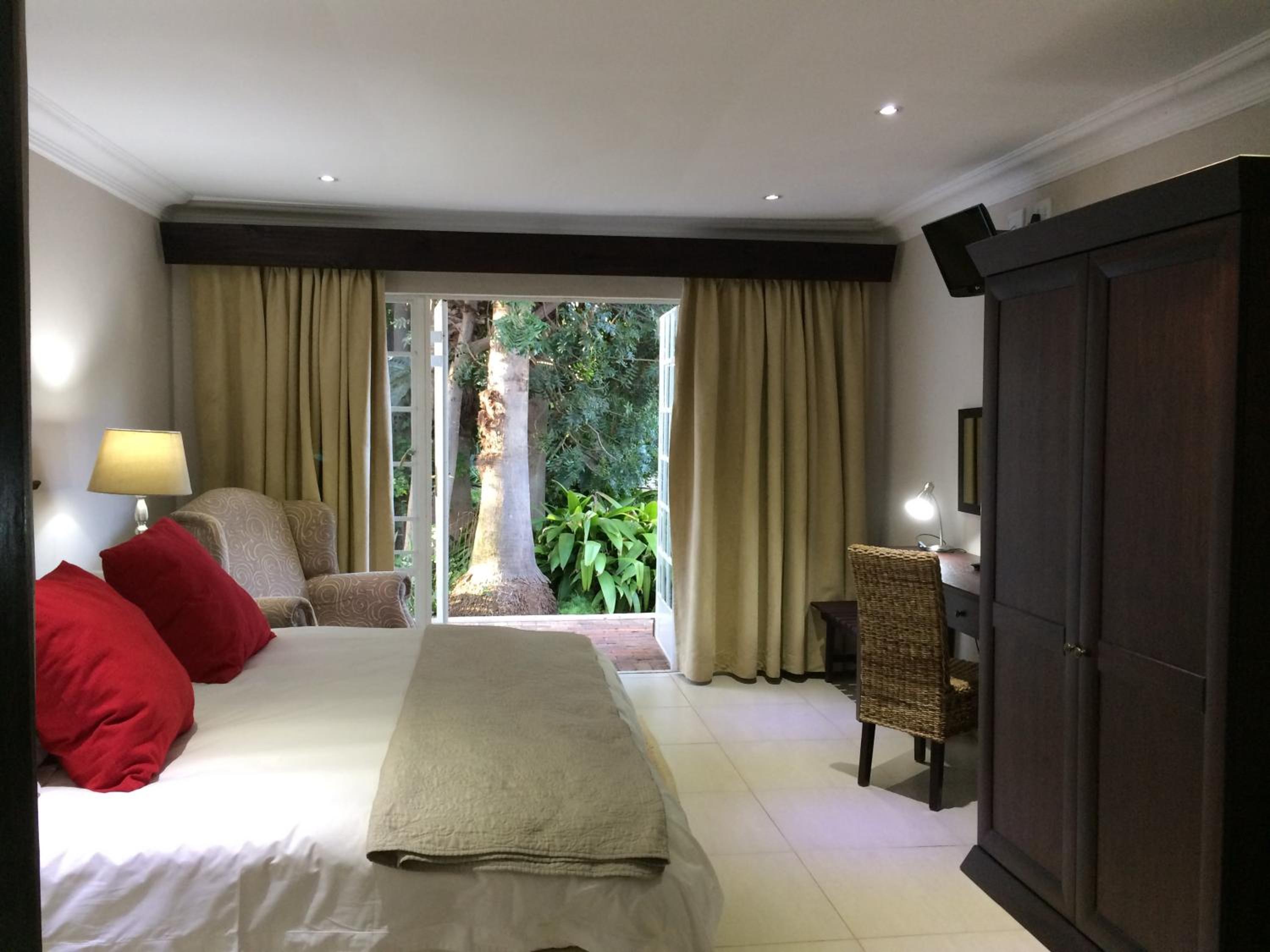 Superior King Room - Photo 1