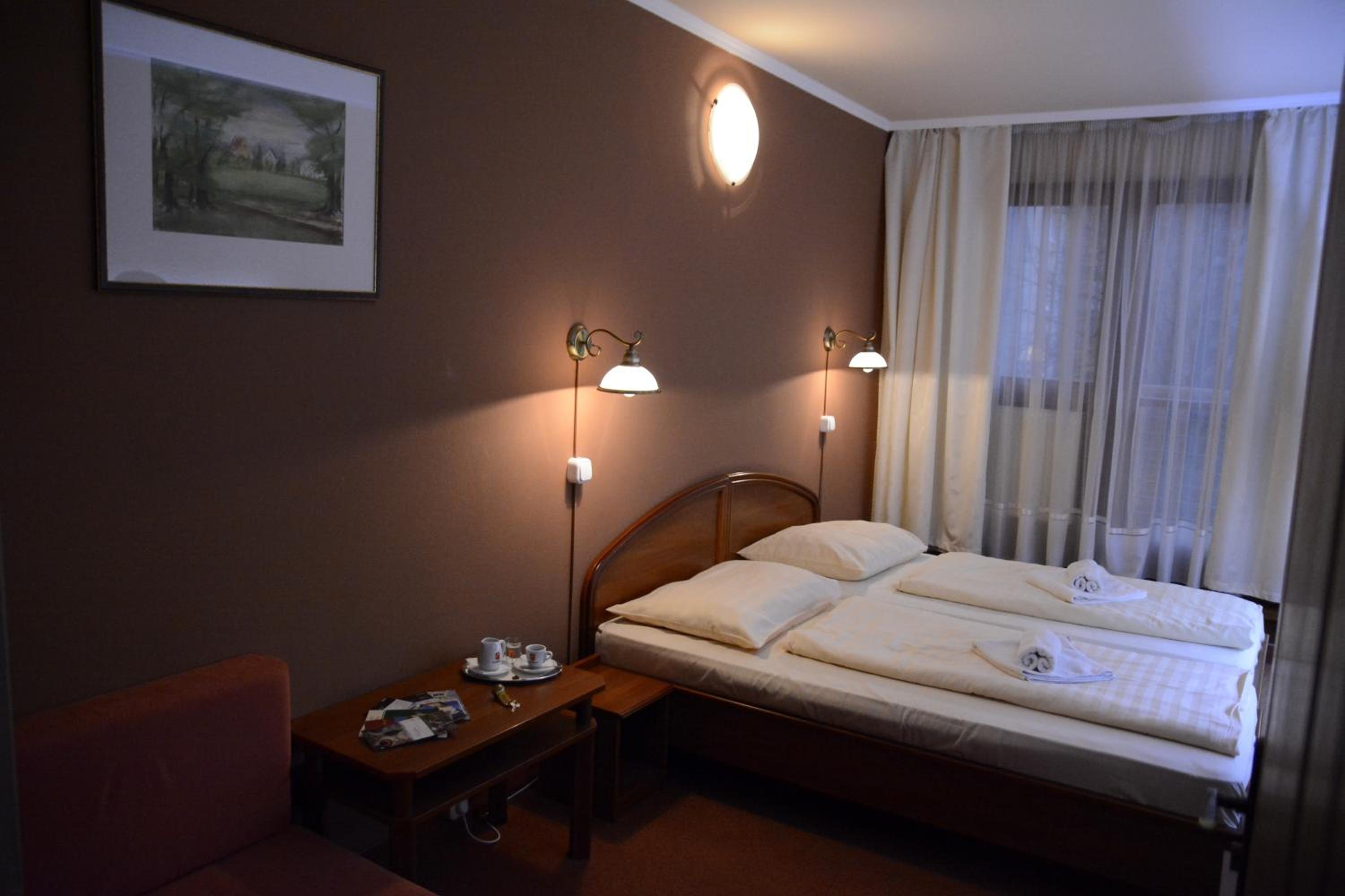 Double Room - Photo 4