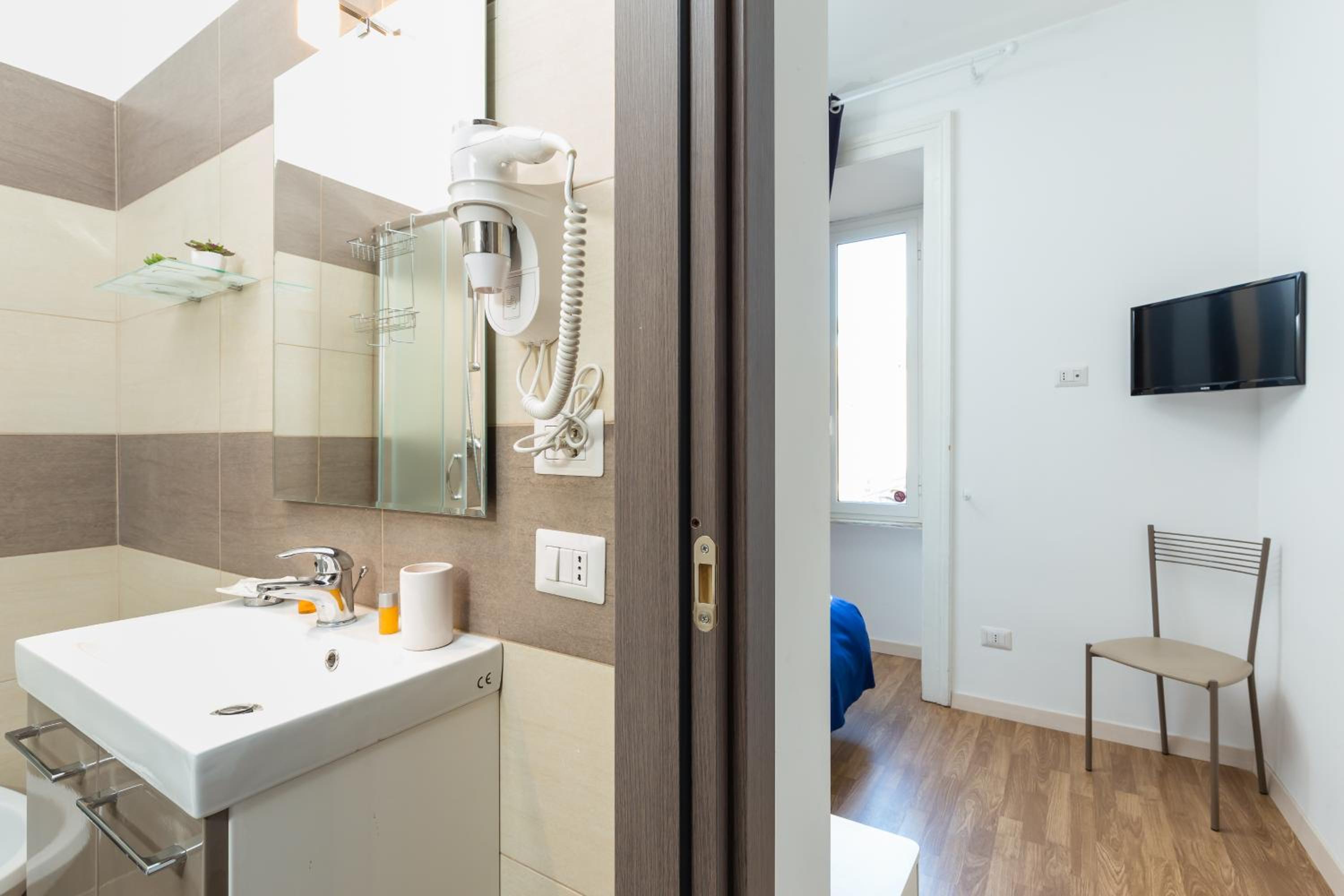 Standard Single Room photo 3