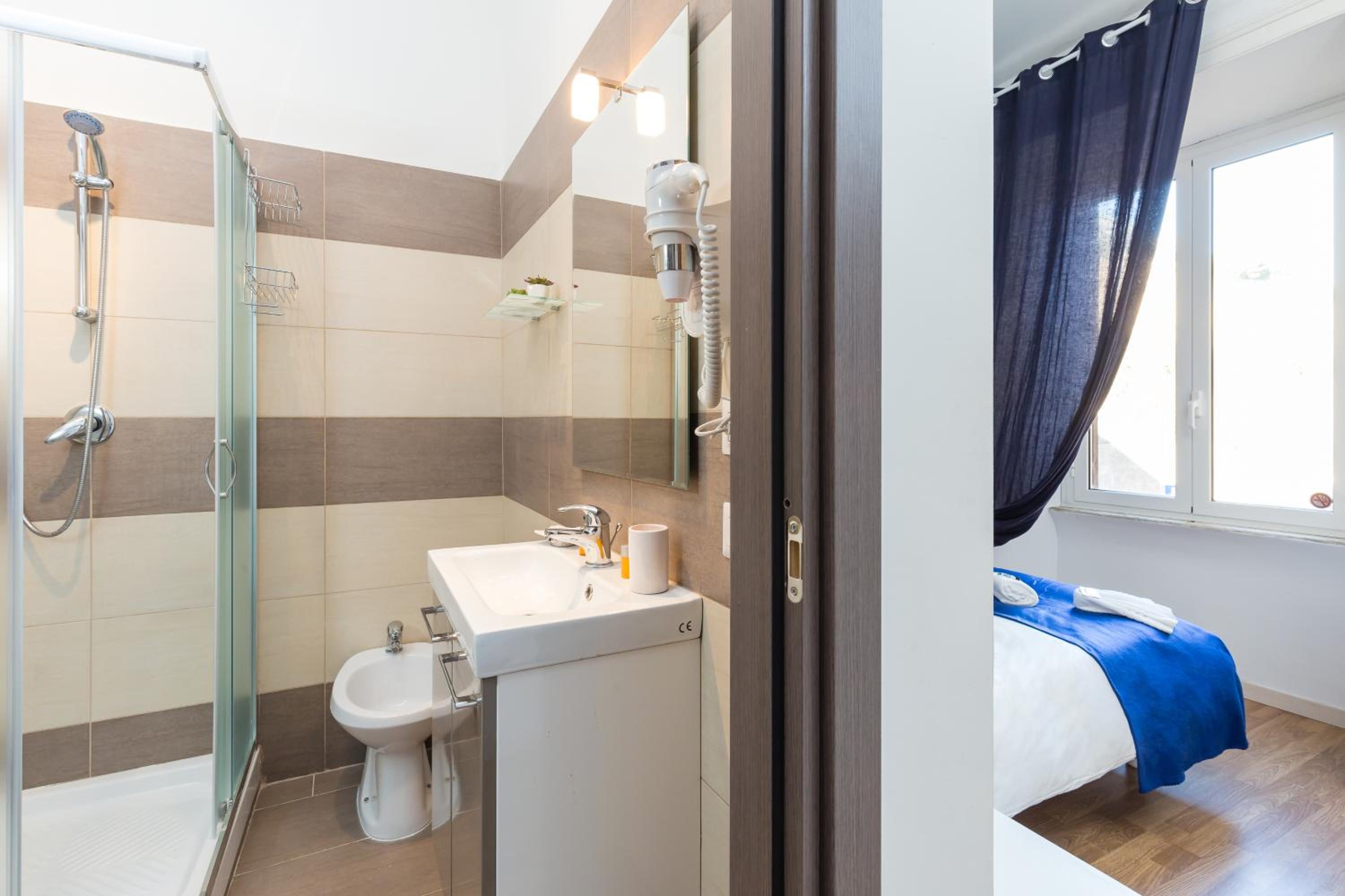 Standard Single Room photo 2
